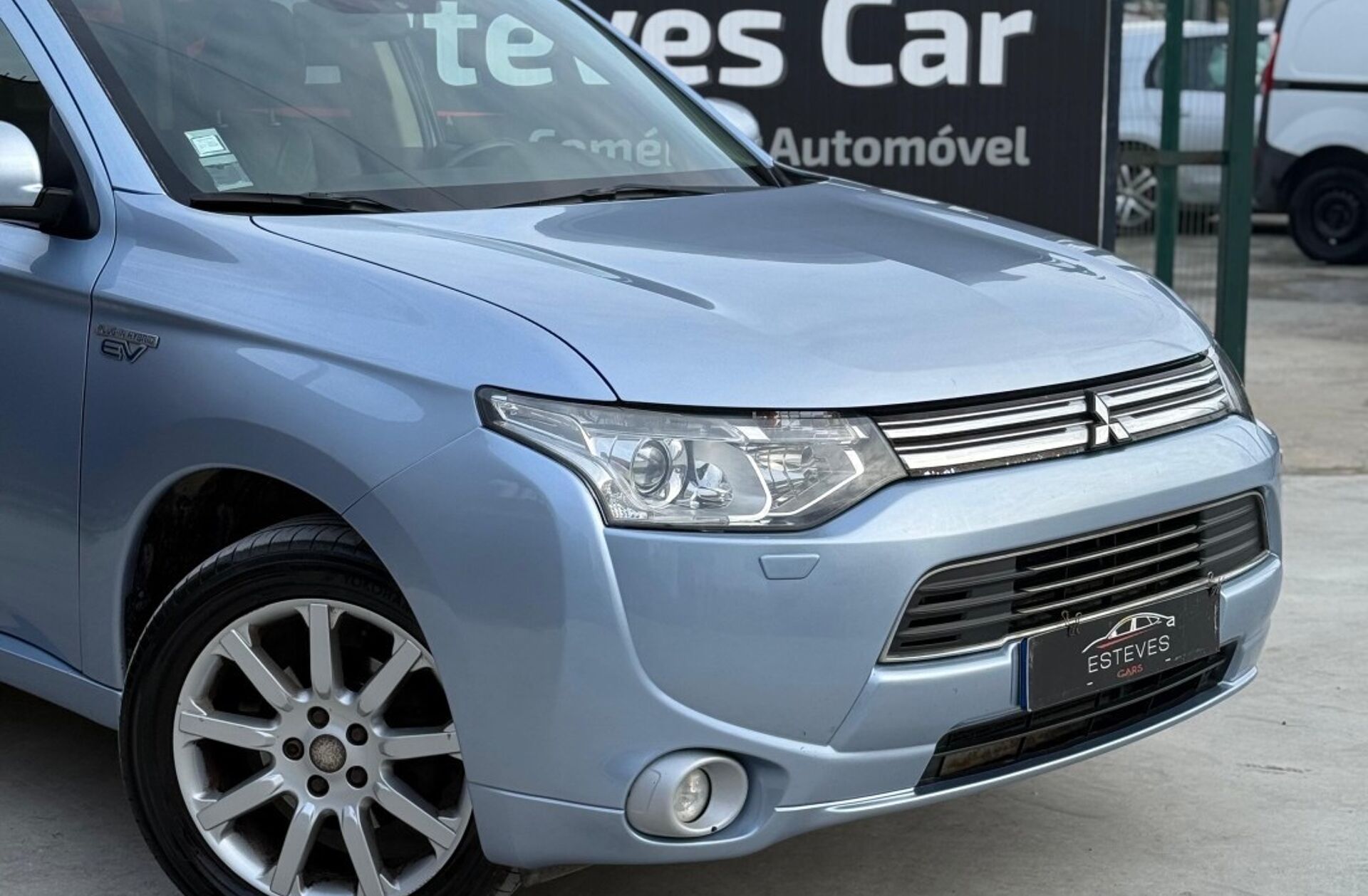 MITSUBISHI Outlander 2.0 MIVEC Instyle Navi+