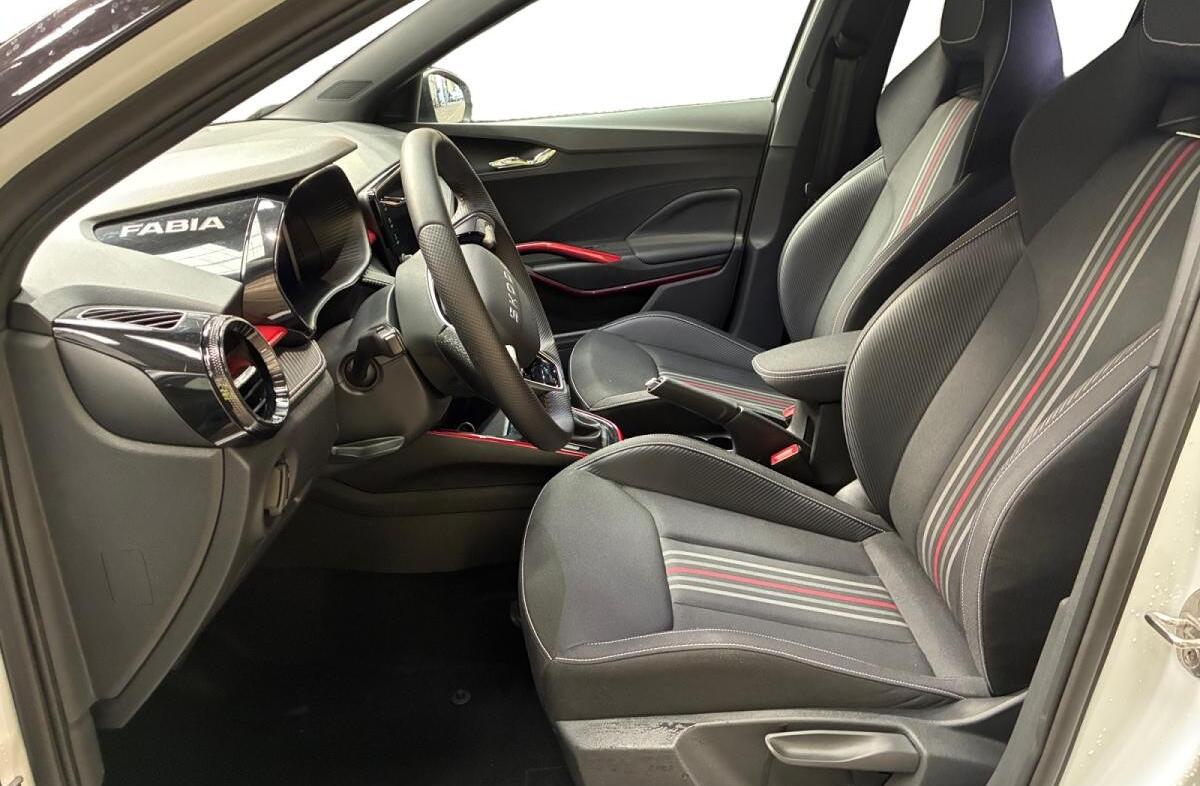 SKODA Fabia 1.5 TSI Monte Carlo Edition DSG