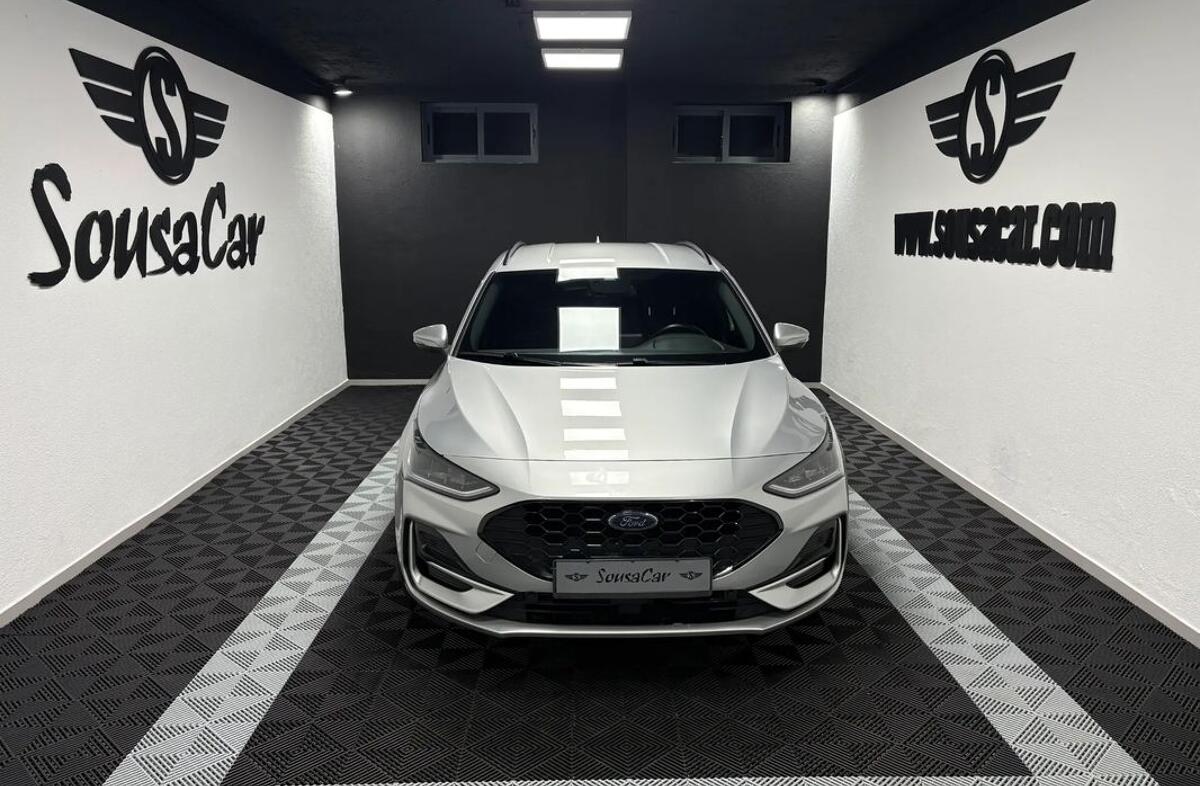 FORD Focus SW 1.0 EcoBoost MHEV ST-Line Design SIP