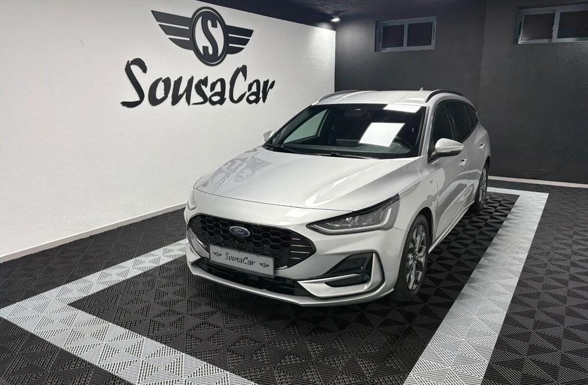 FORD Focus SW 1.0 EcoBoost MHEV ST-Line Design SIP