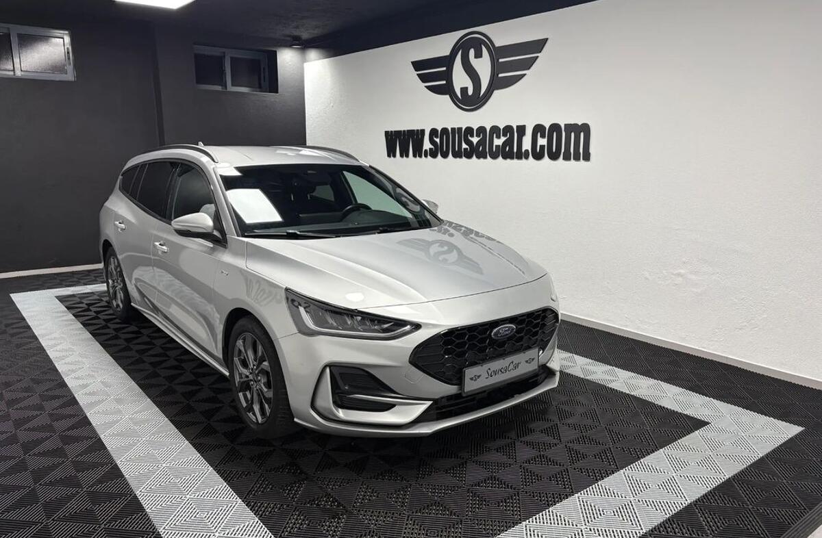FORD Focus SW 1.0 EcoBoost MHEV ST-Line Design SIP