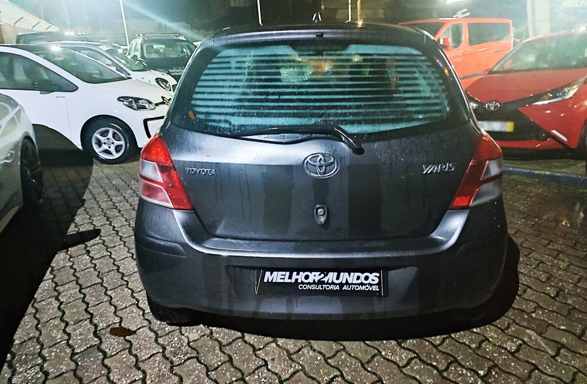 TOYOTA Yaris 1.0 VVT-i