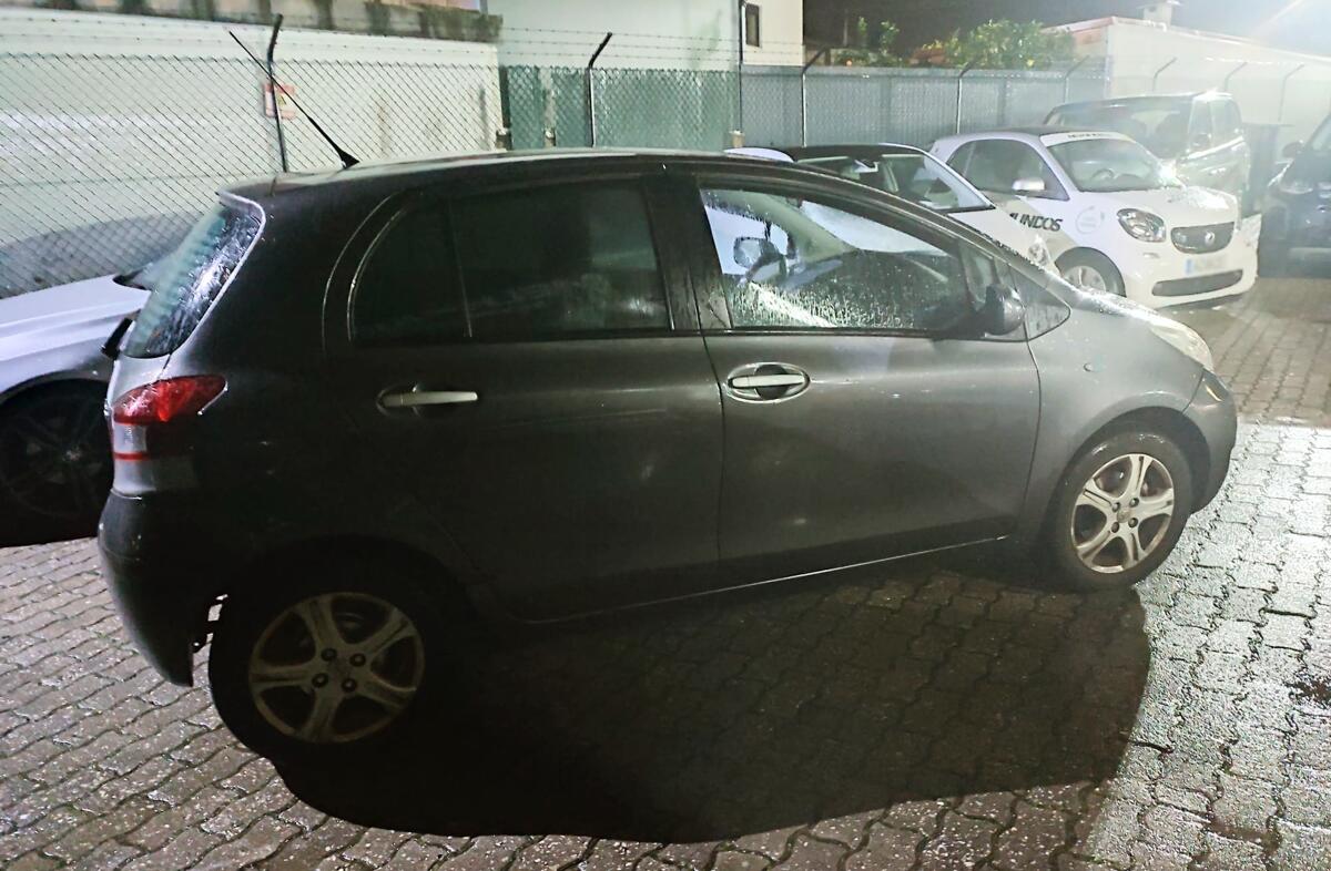 TOYOTA Yaris 1.0 VVT-i