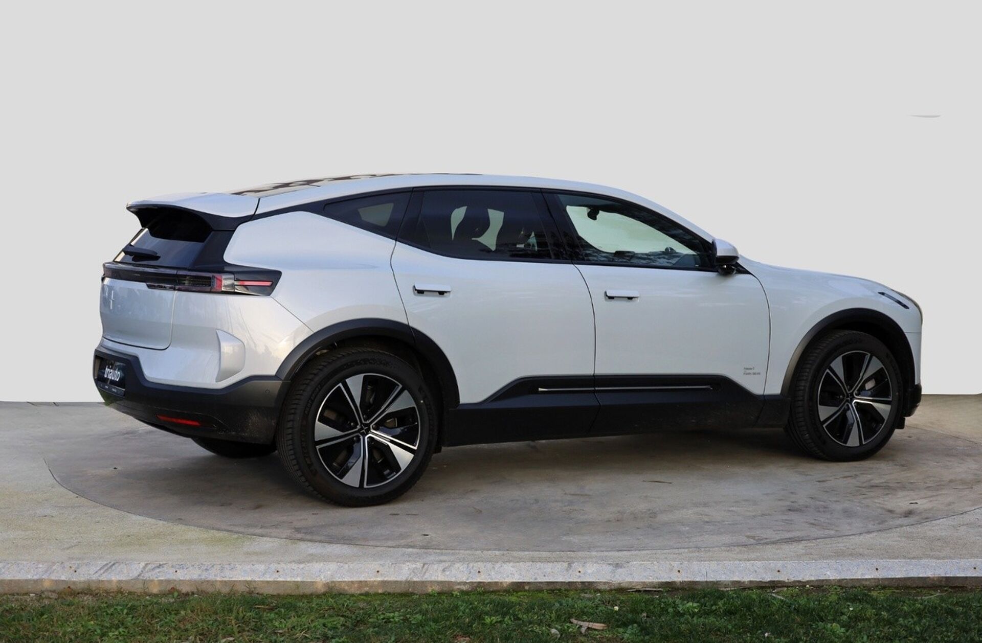 POLESTAR 3 Long Range 111 kWh AWD Plus Pilot