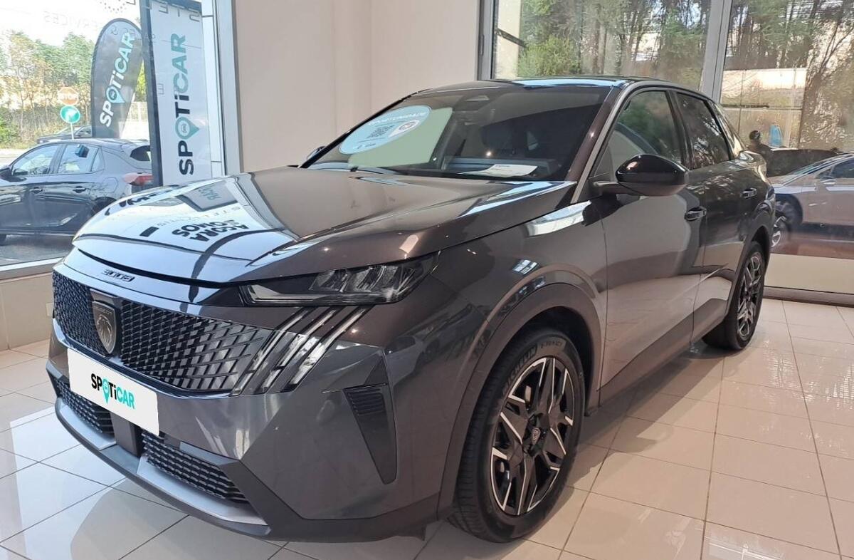PEUGEOT 3008 1.2 Hybrid Allure e-DCS6