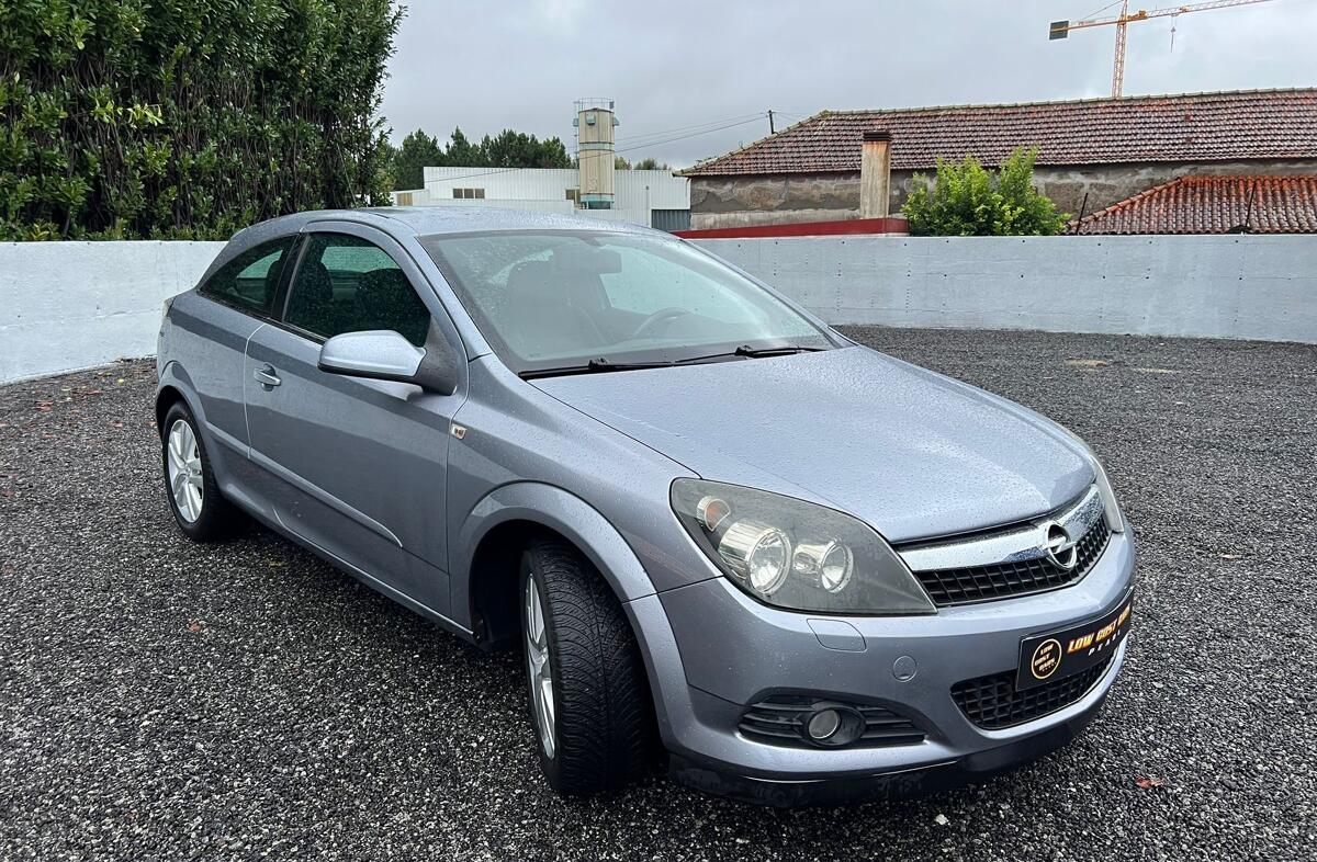 OPEL Astra H Astra GTC 1.3 CDTi