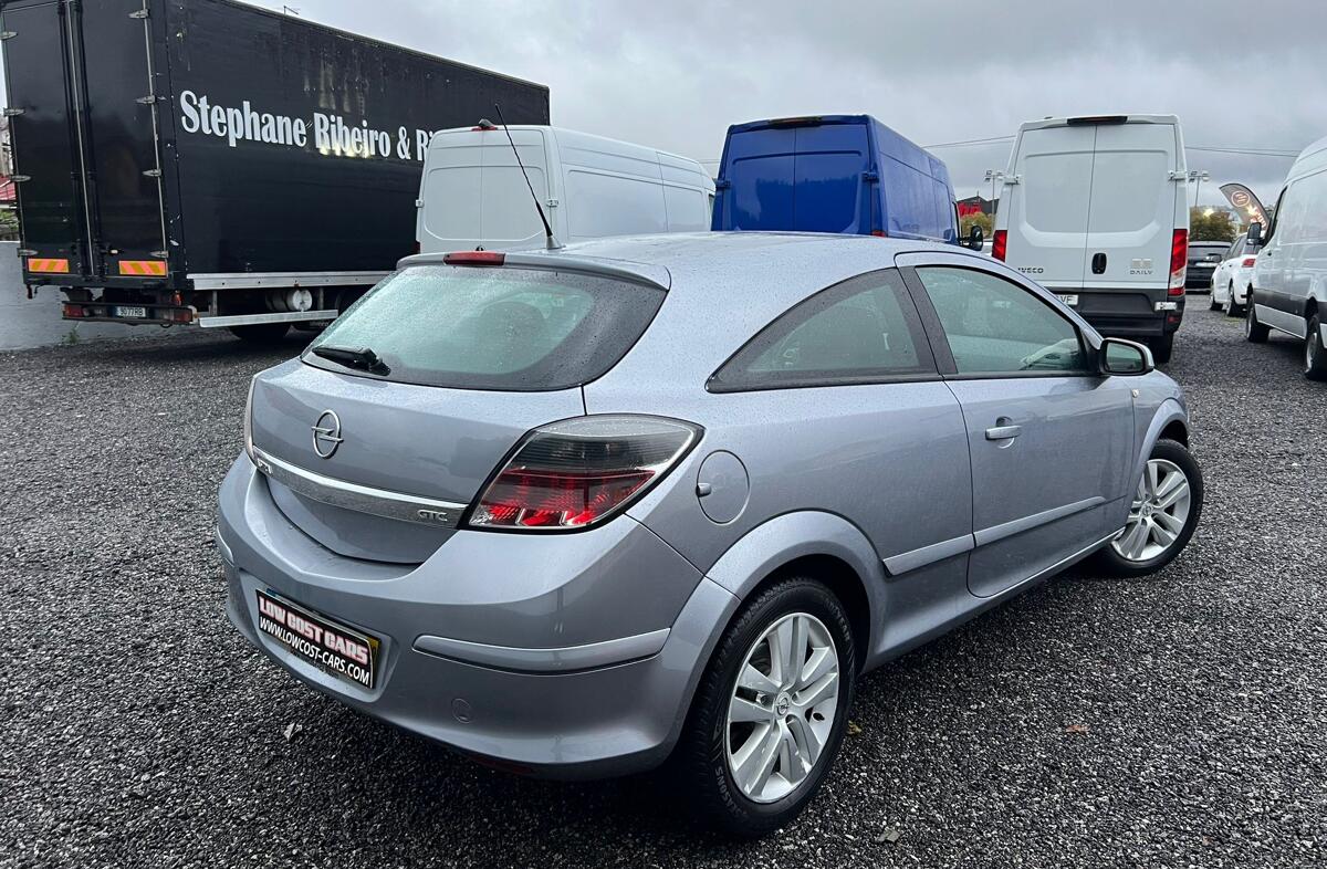 OPEL Astra H Astra GTC 1.3 CDTi