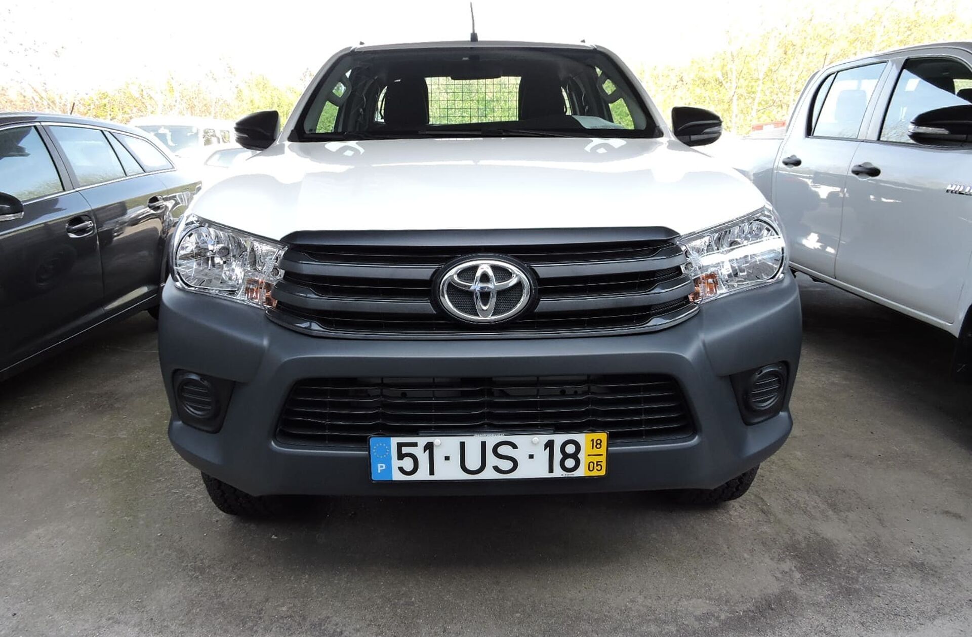 TOYOTA Hilux 2.4 D-4D 4WD CE 3L CM