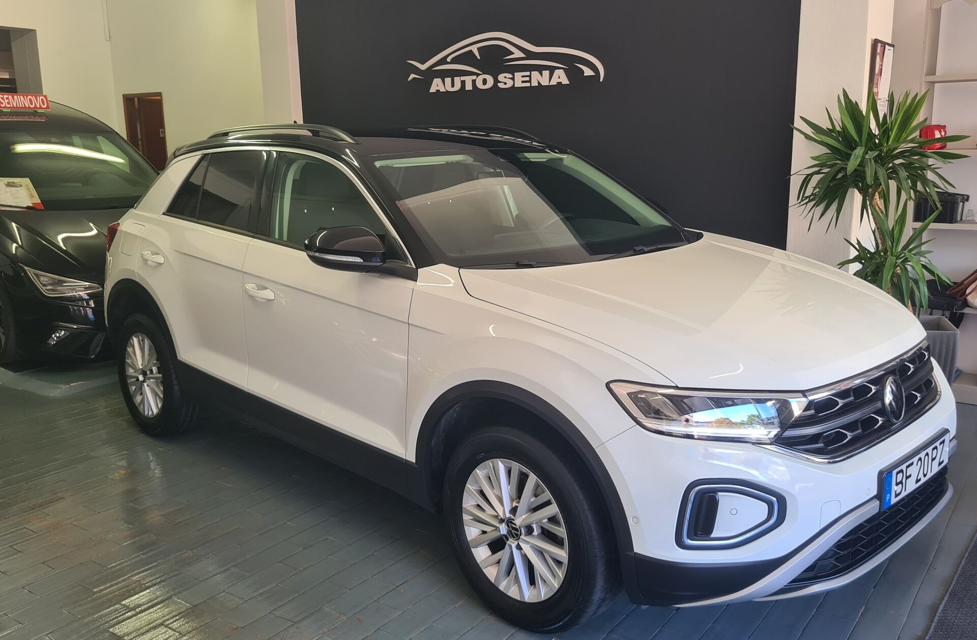 VOLKSWAGEN T-Roc 1.0 TSI Life
