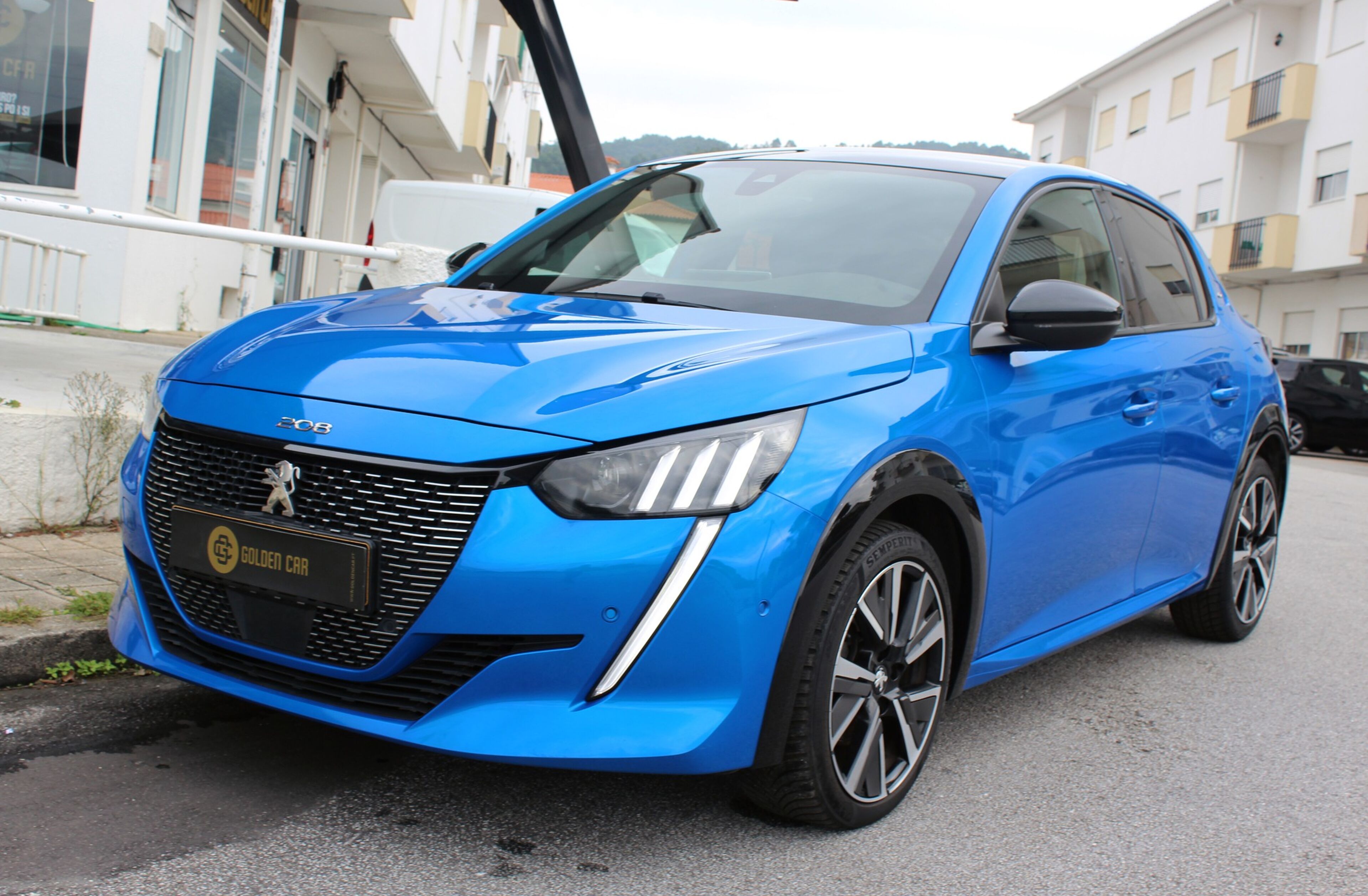 PEUGEOT 208 1.5 BlueHDi GT
