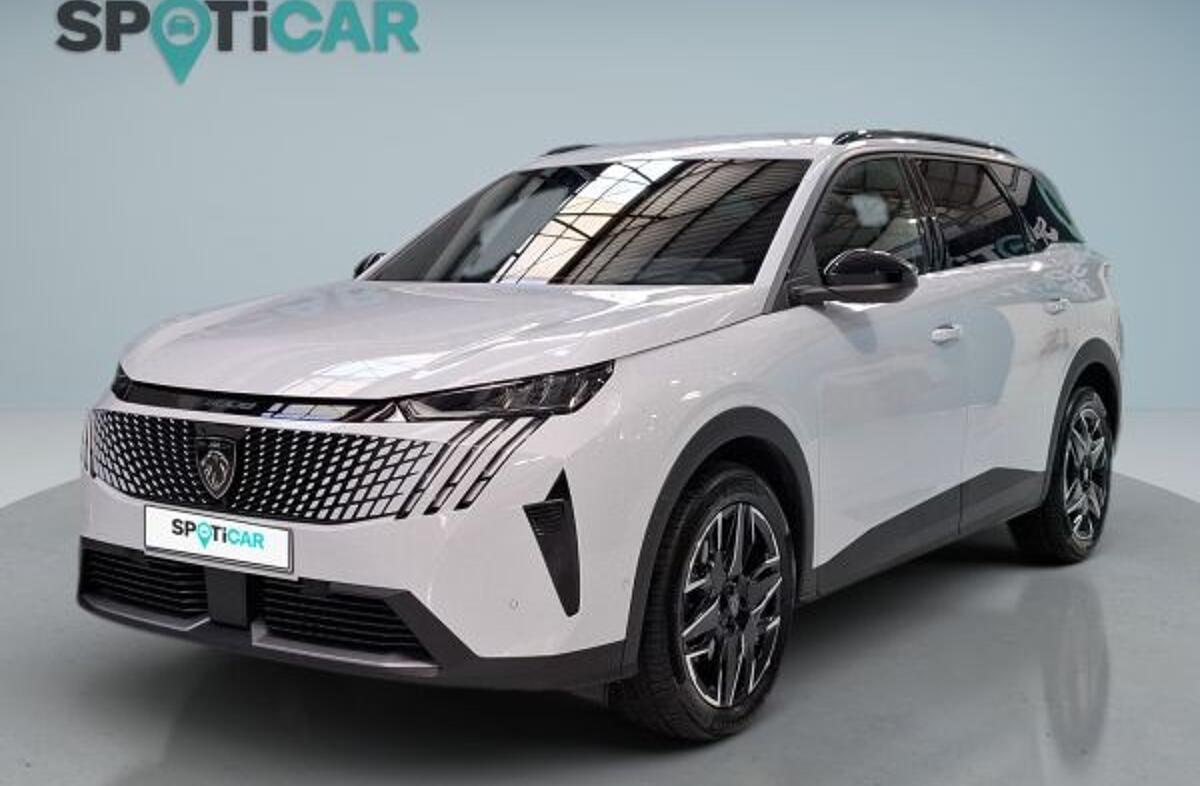 PEUGEOT 5008 1.2 Hybrid Allure e-DCS6