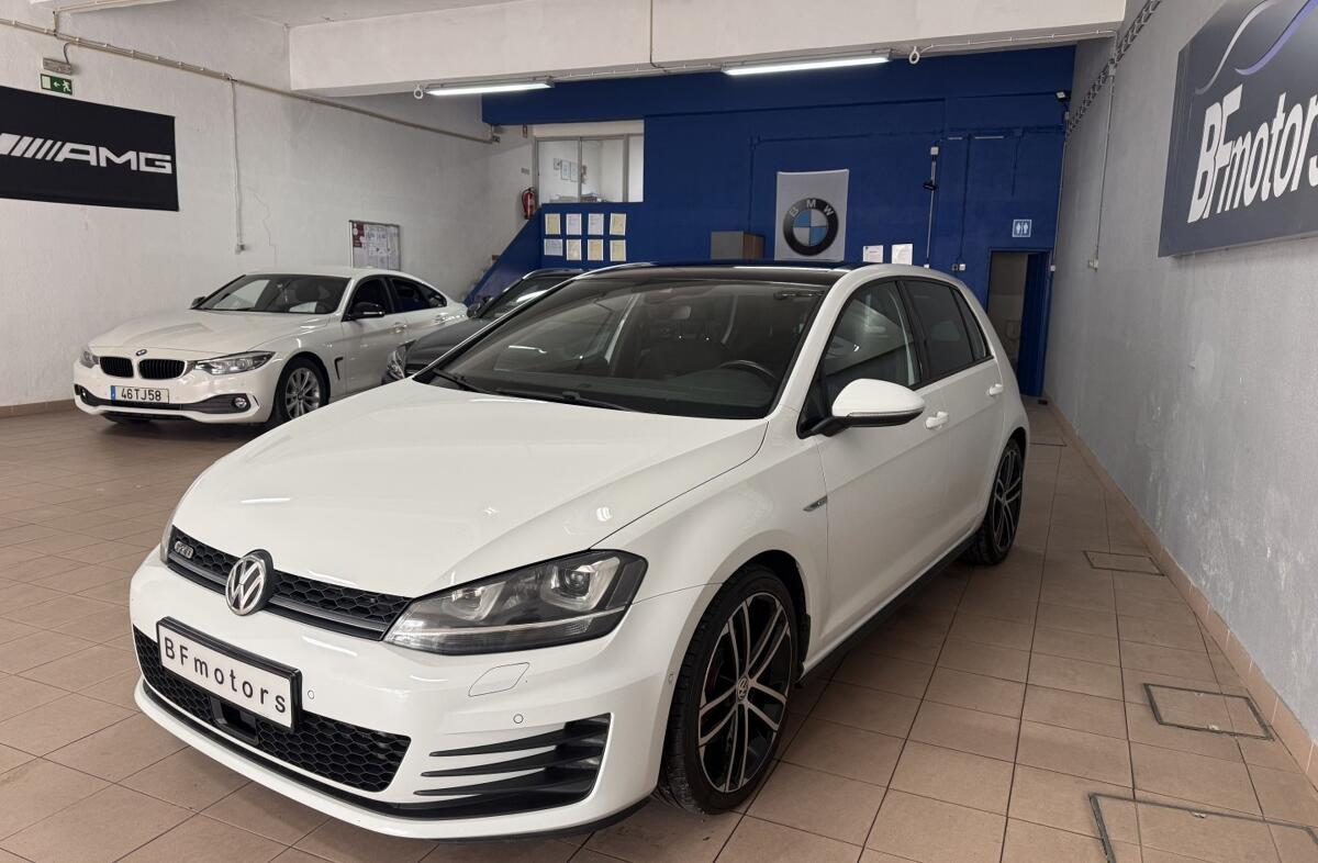 VOLKSWAGEN Golf 2.0 TDi GTD