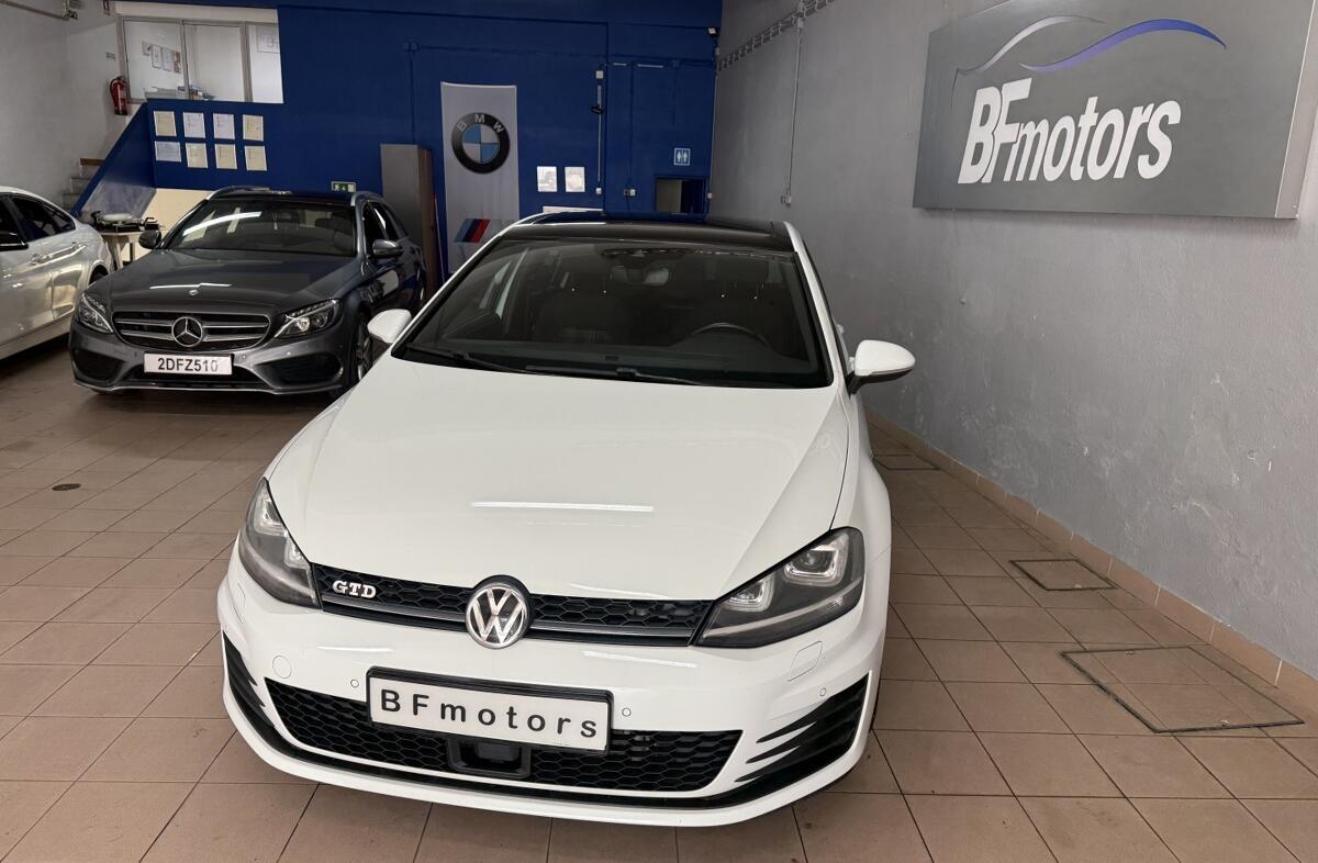 VOLKSWAGEN Golf 2.0 TDi GTD
