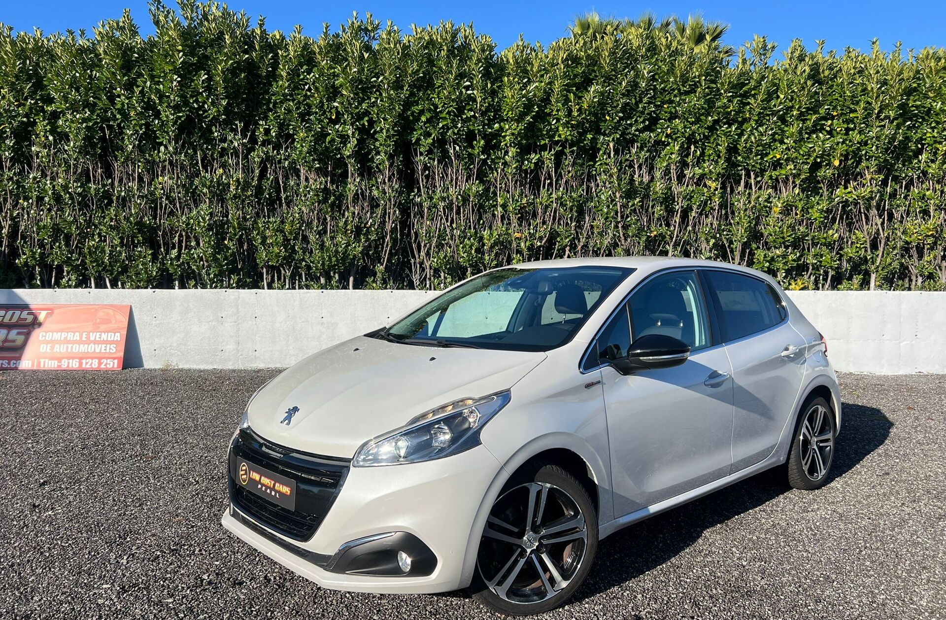 PEUGEOT 208 1.2 PureTech GT Line