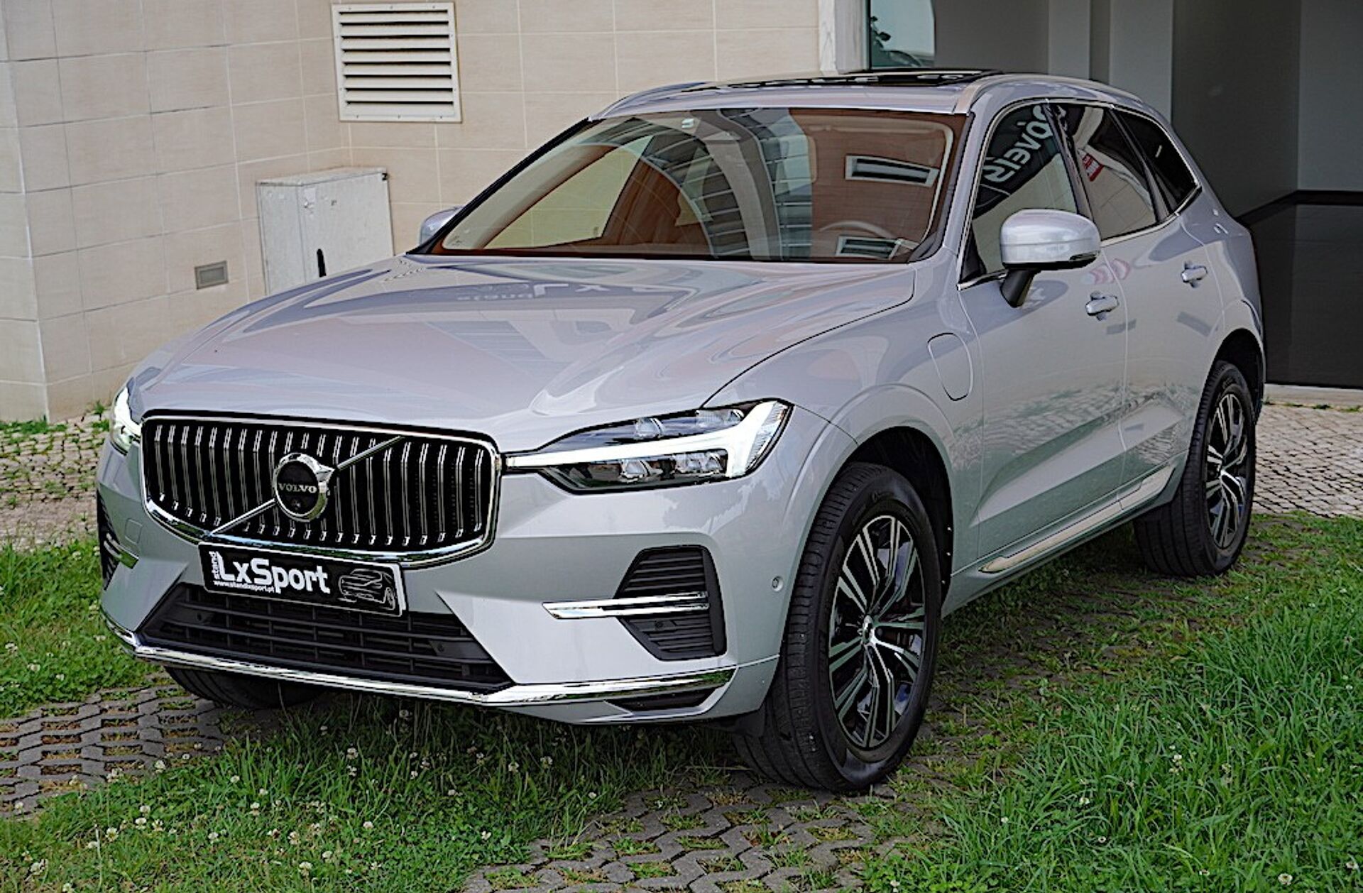 VOLVO XC60 2.0 T6 PHEV Inscription AWD