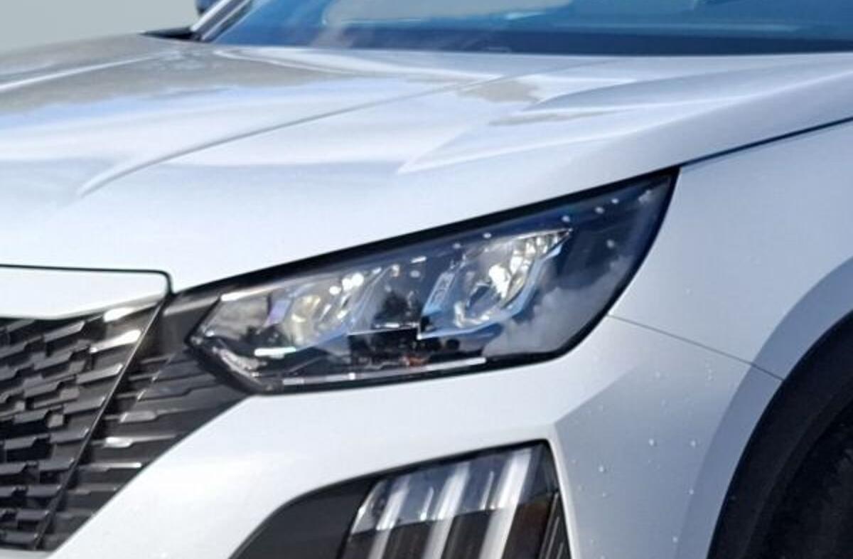 PEUGEOT 2008 1.2 PureTech Style