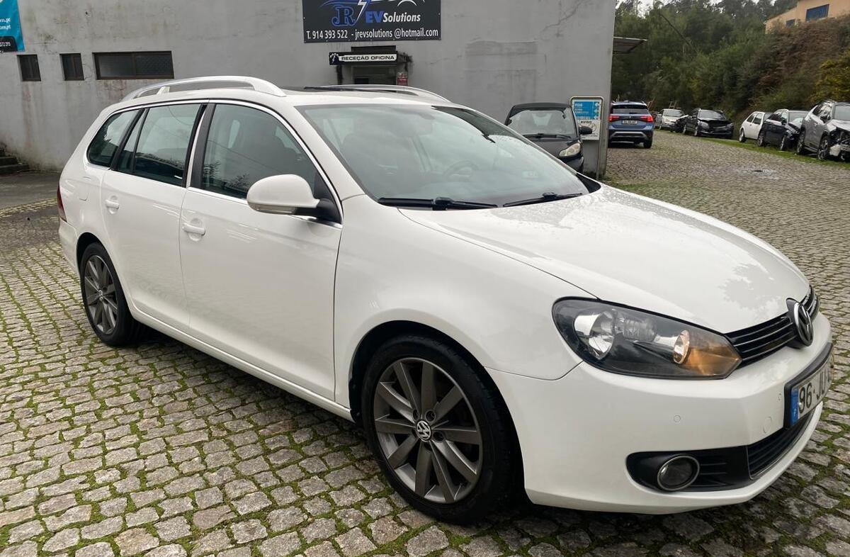 VOLKSWAGEN Golf V. 1.6 TDi Sportline