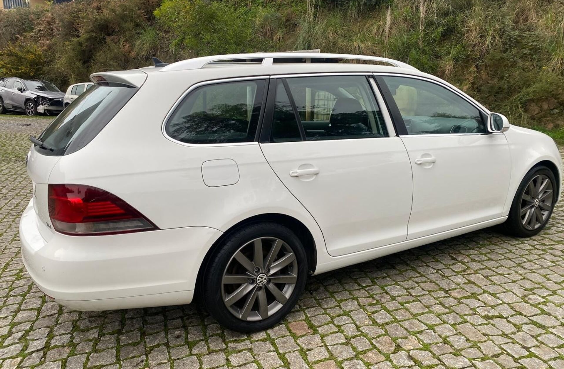 VOLKSWAGEN Golf V. 1.6 TDi Sportline
