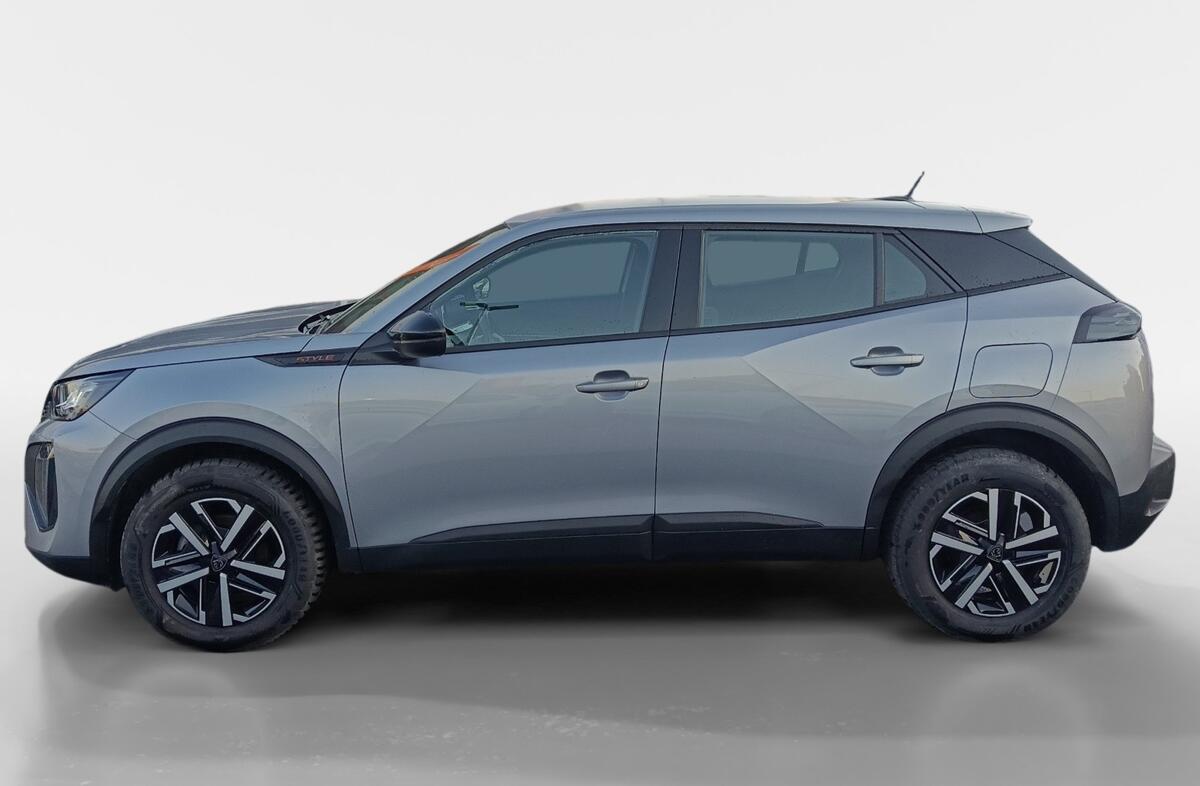 PEUGEOT 2008 1.2 PureTech Style