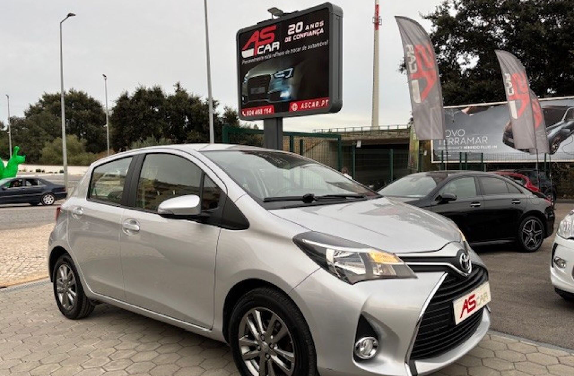 TOYOTA Yaris 1.0 VVT-i Comfort