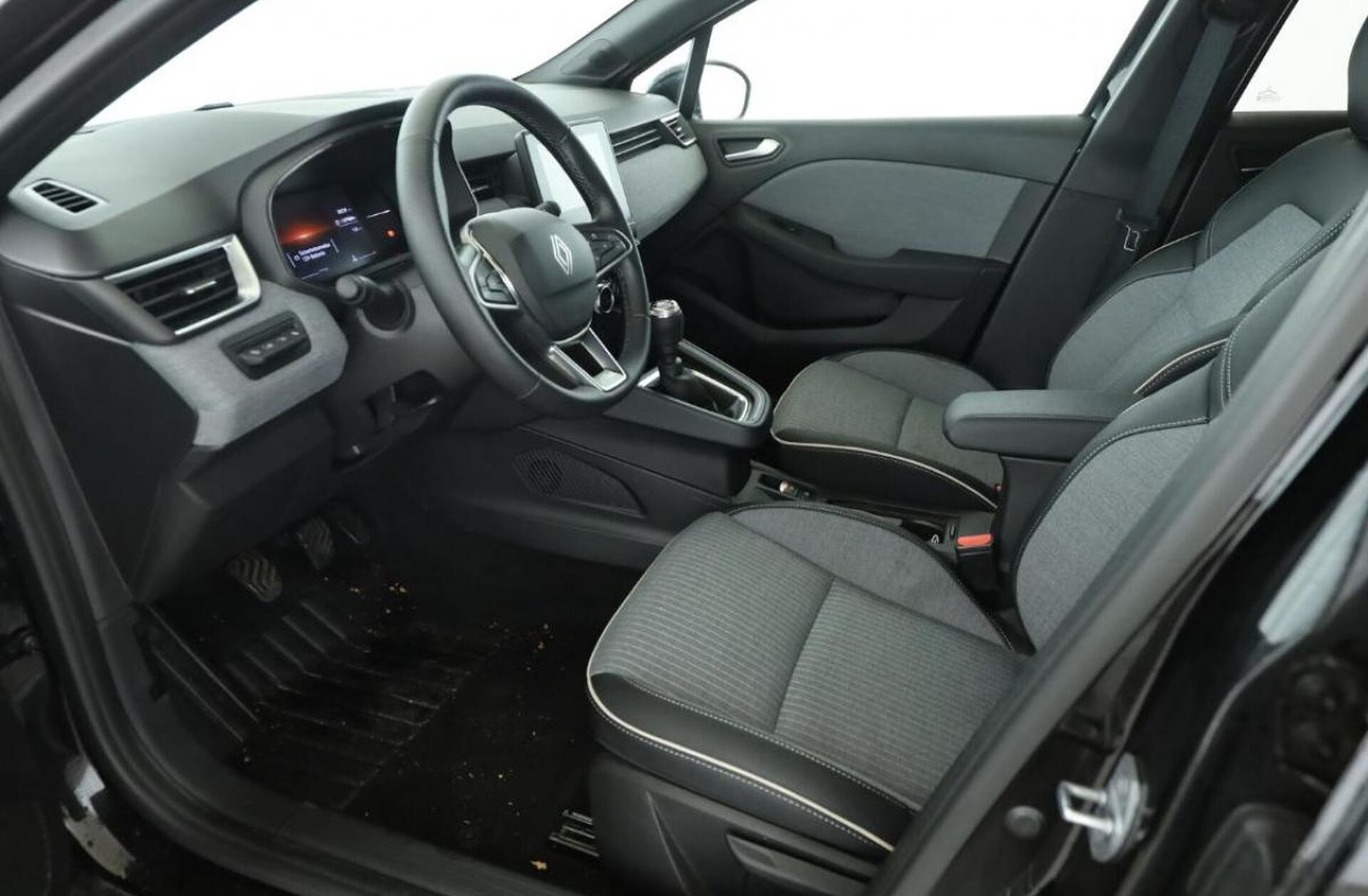 RENAULT Clio 1.0 TCe Techno