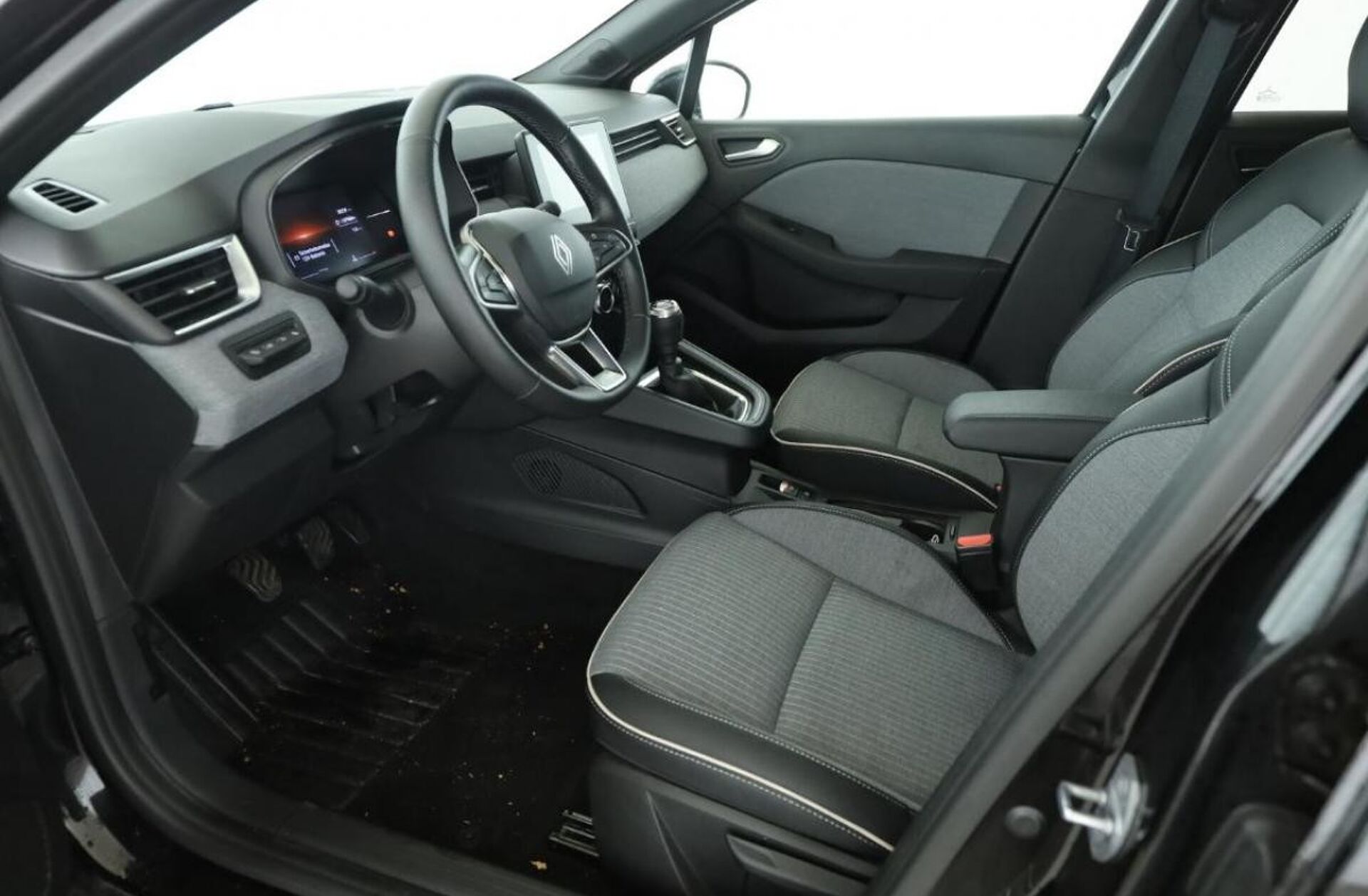 RENAULT Clio 1.0 TCe Techno