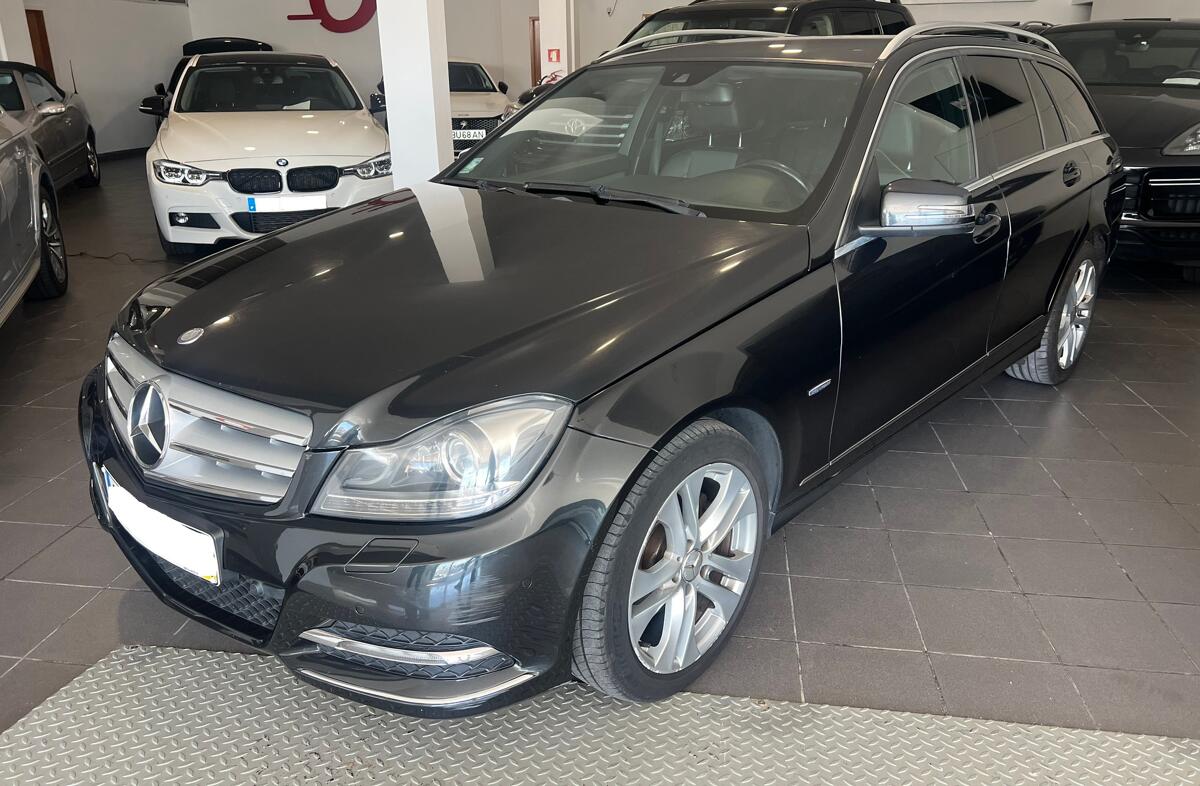 MERCEDES Classe C C 220 CDi Avantgarde BE 136g Aut.