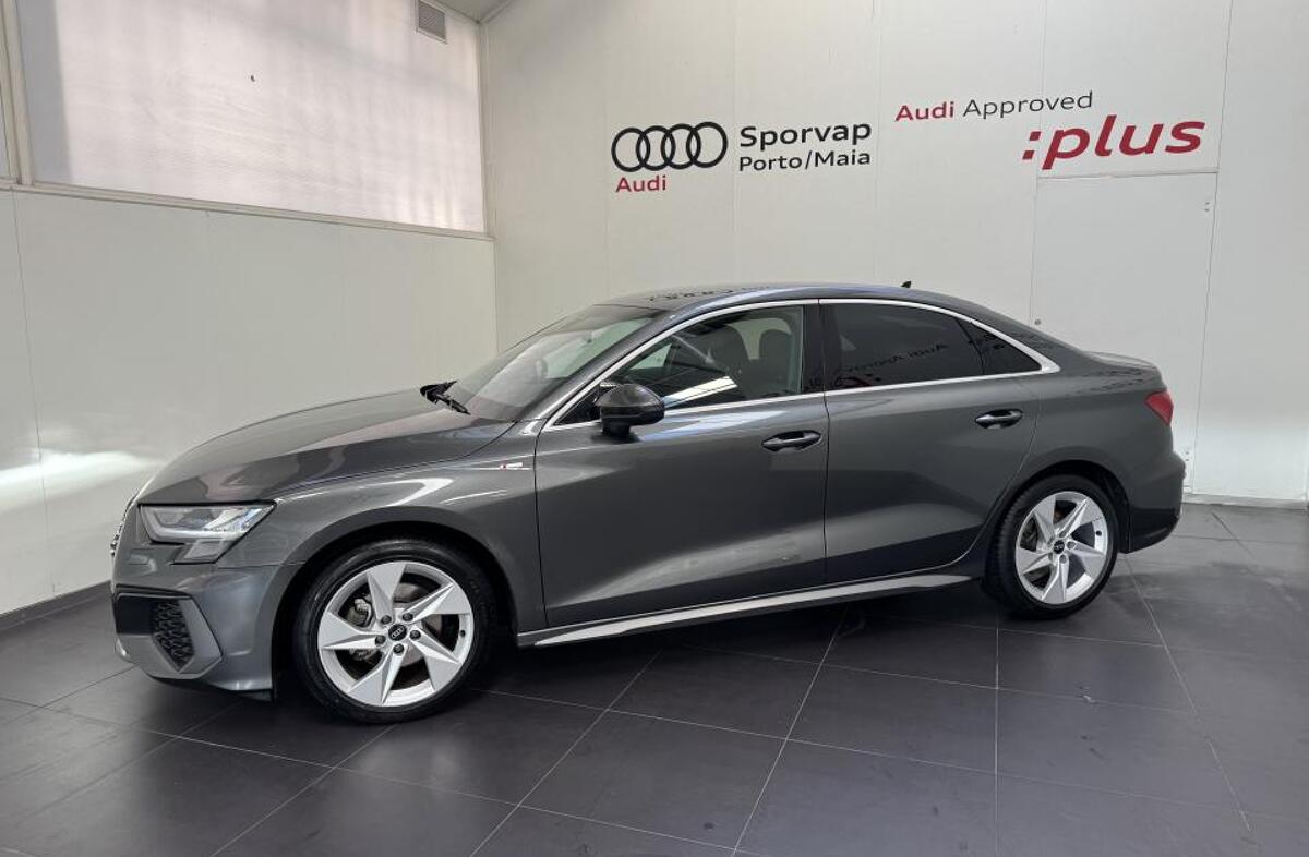 AUDI A3 30 TDI S line S tronic