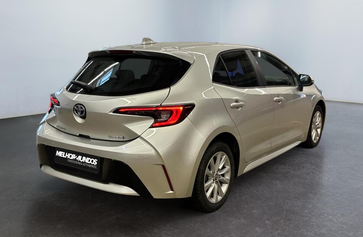 TOYOTA Corolla TS 1.8 Hybrid Business PM