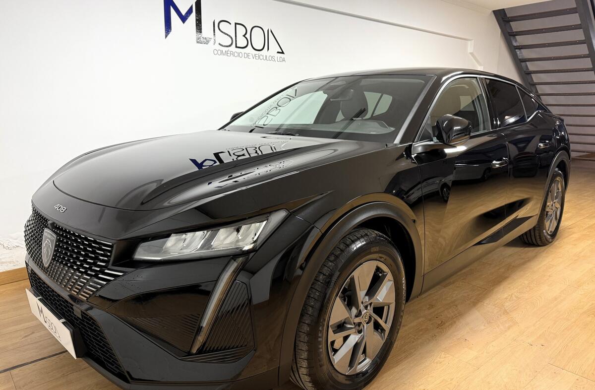 PEUGEOT 408 1.6 Hybrid Allure e-EAT8