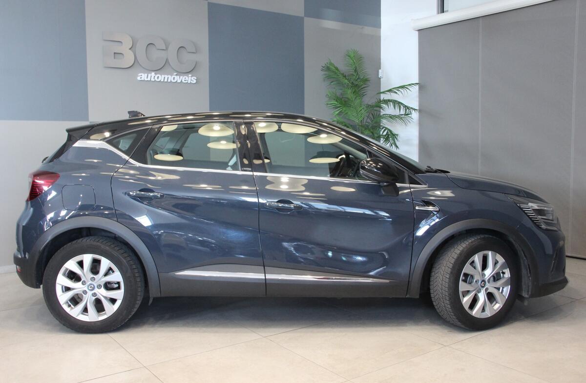 RENAULT Captur 1.6 E-Tech Plug-In Exclusive