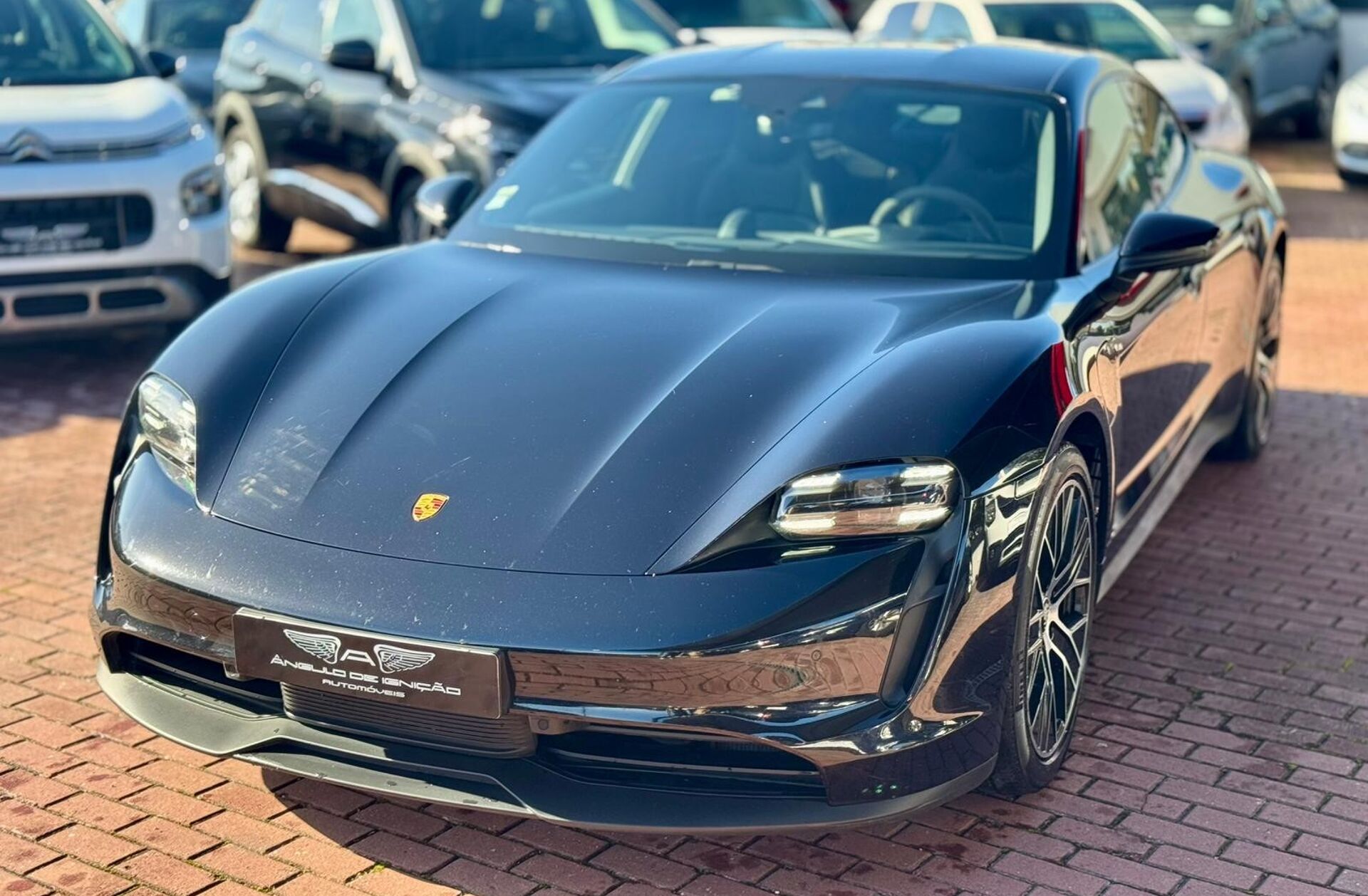 PORSCHE Taycan Taycan