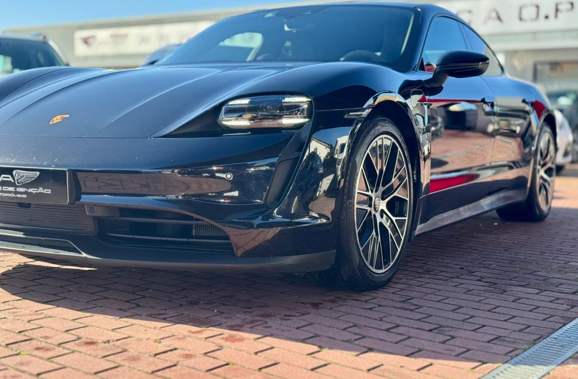 PORSCHE Taycan Taycan