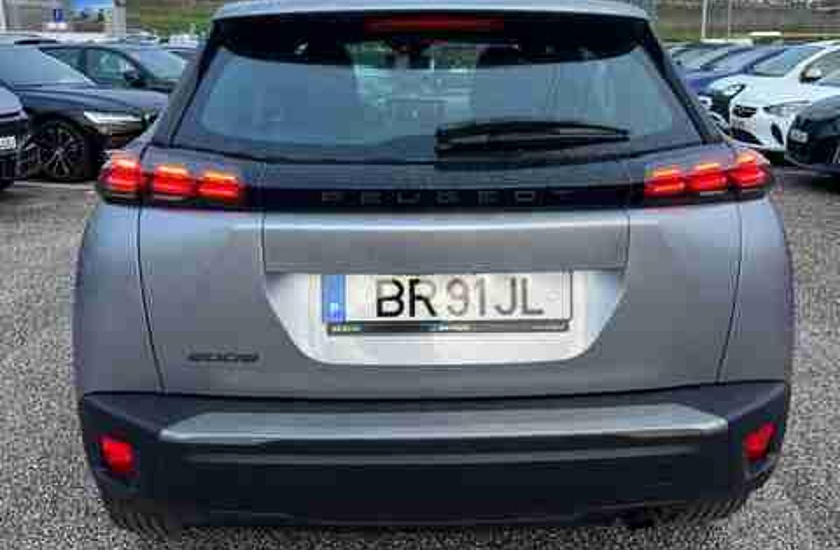 PEUGEOT 2008 1.2 PureTech Style