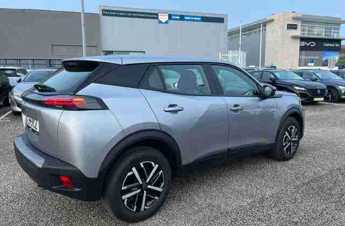 PEUGEOT 2008 1.2 PureTech Style