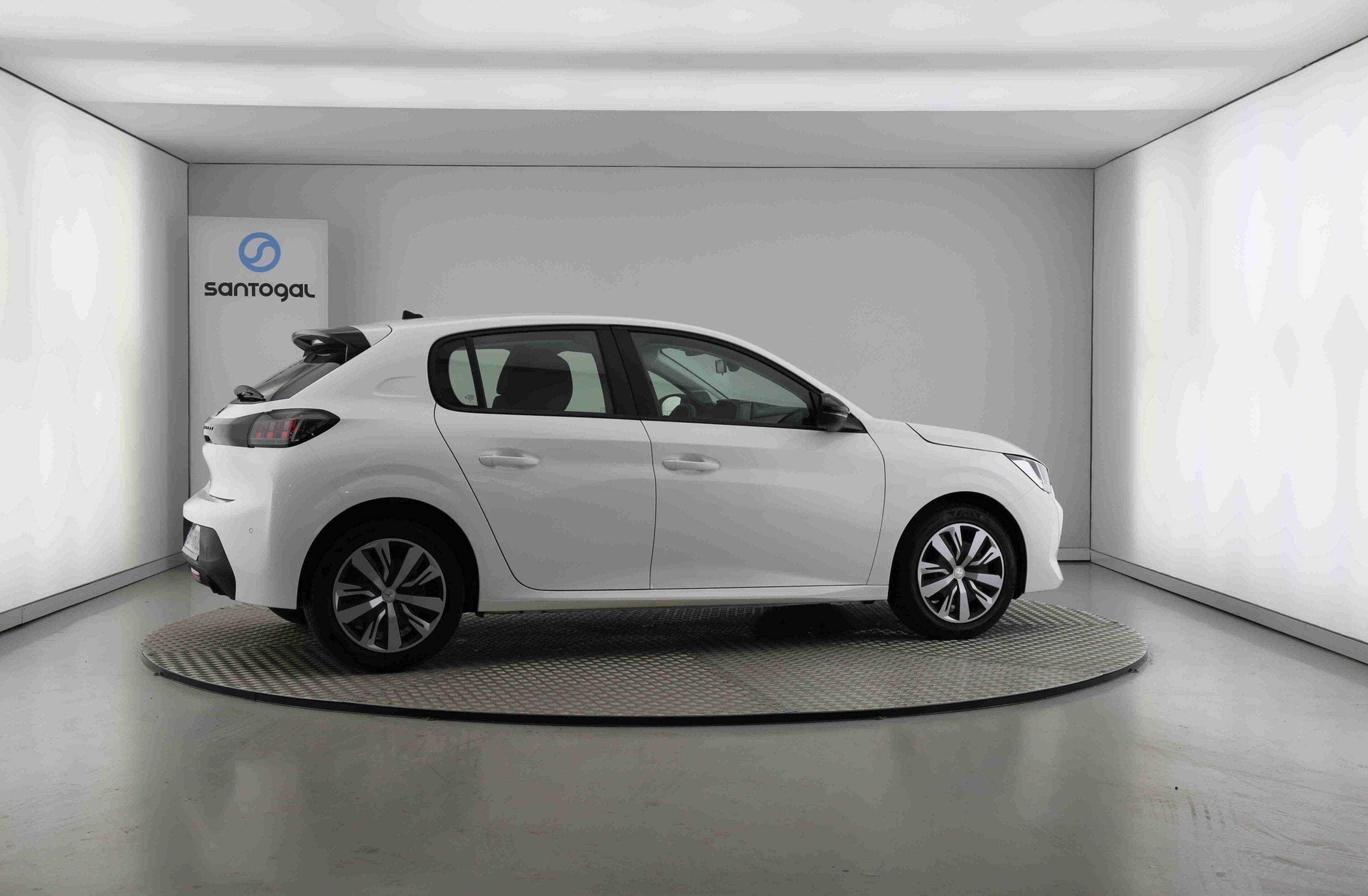 PEUGEOT 208 1.2 PureTech Active Pack