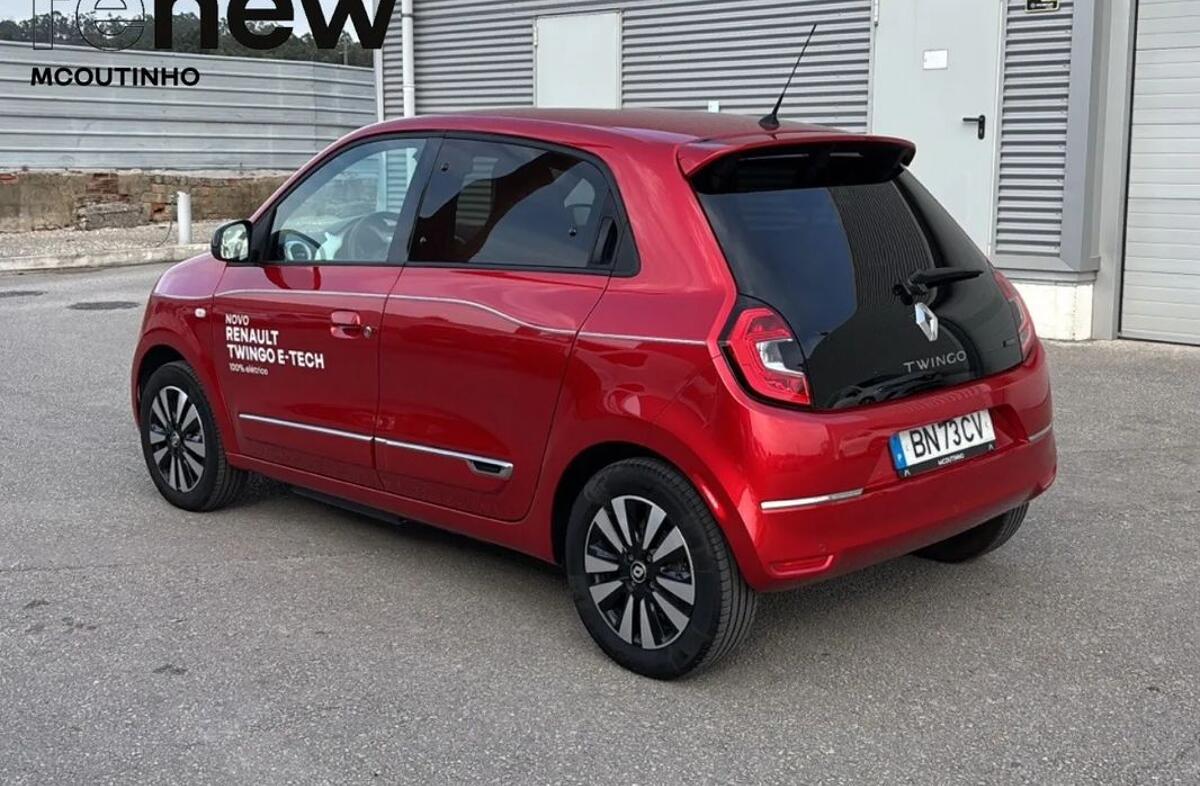 RENAULT Twingo E-Tech. 22 Techno