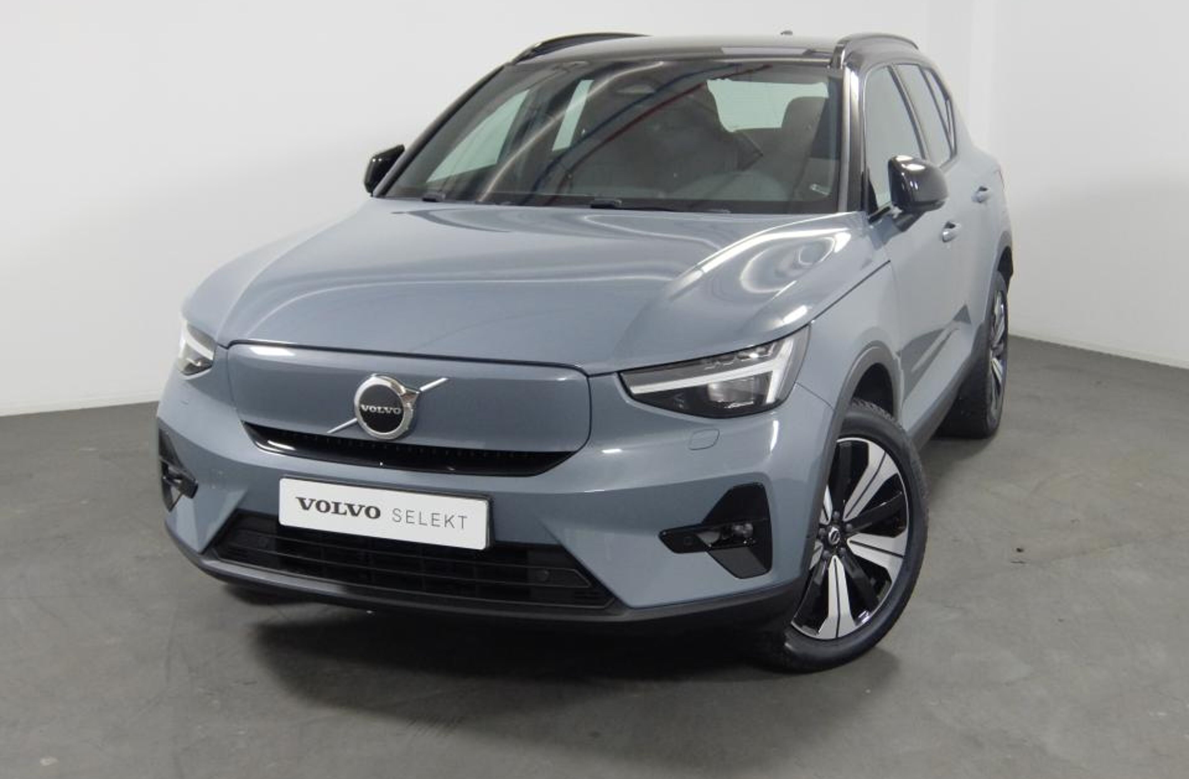 VOLVO XC40 Recharge 231CV Plus