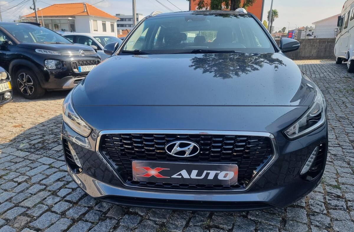 HYUNDAI i30 1.6 CRDi Launch Ed.7DCT