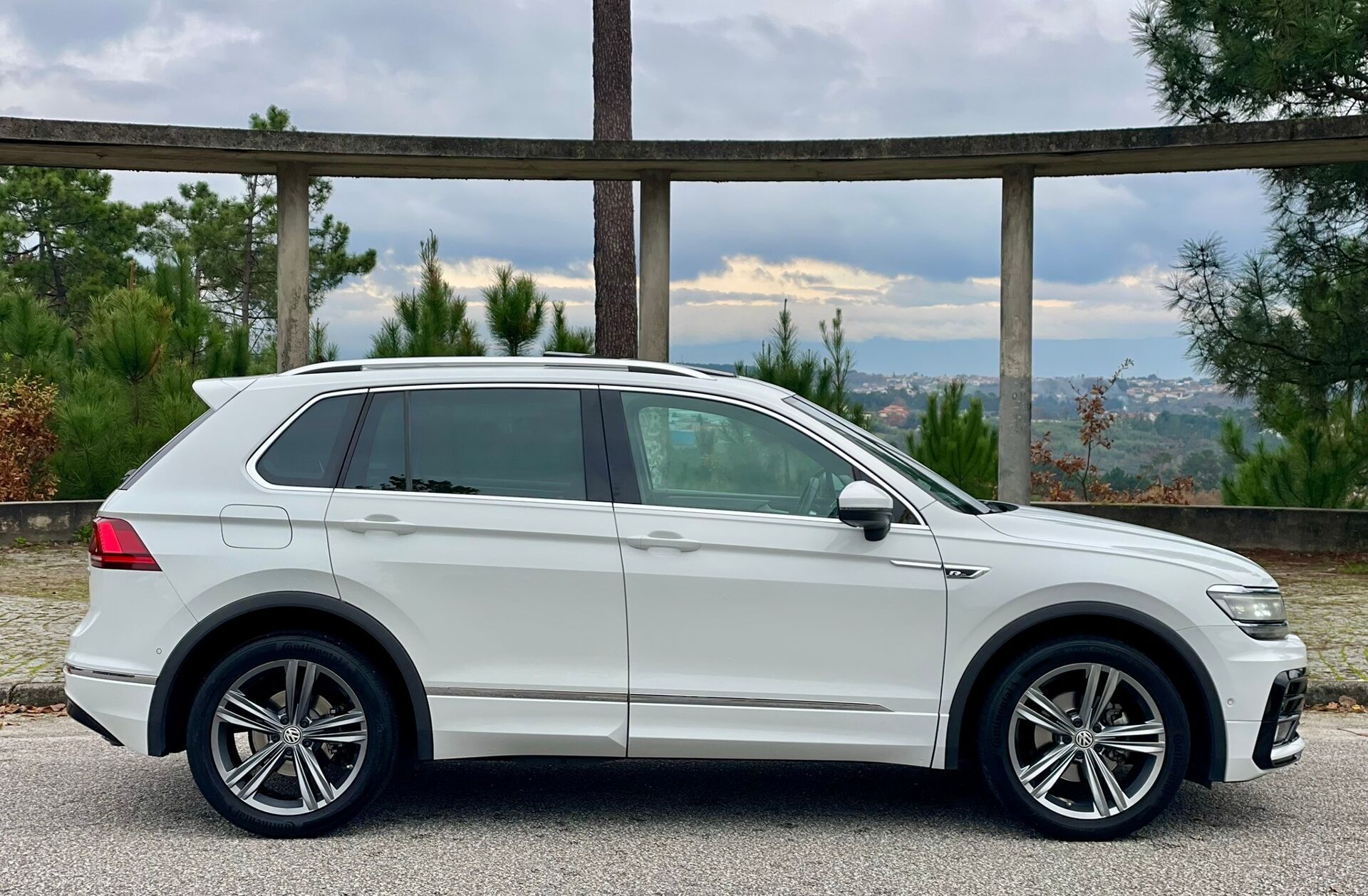VOLKSWAGEN Tiguan 2.0 TDI R-Line DSG