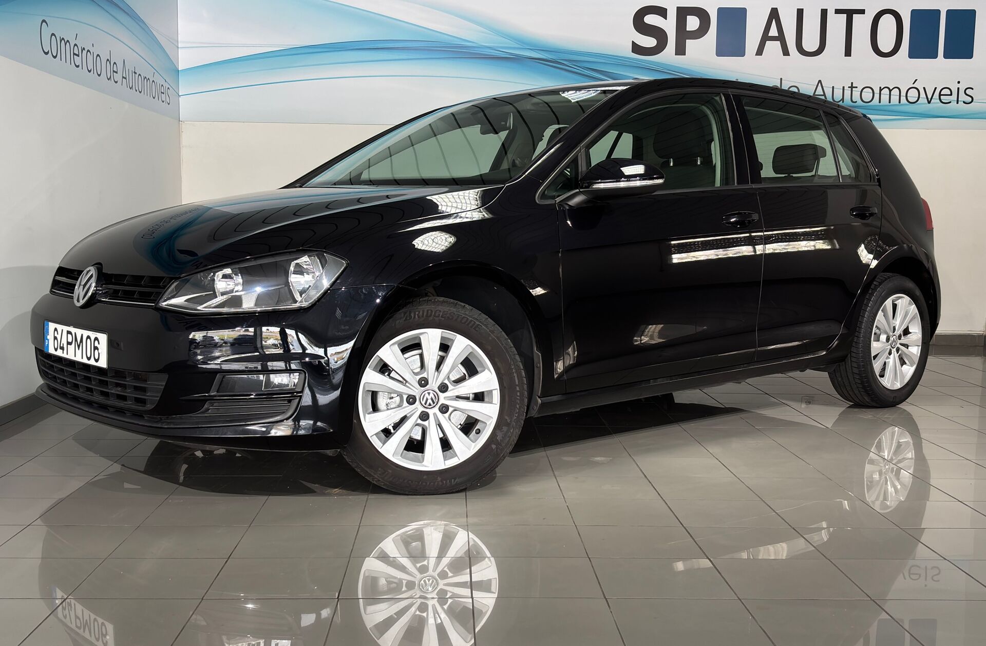 VOLKSWAGEN Golf 1.2 TSi Confortline