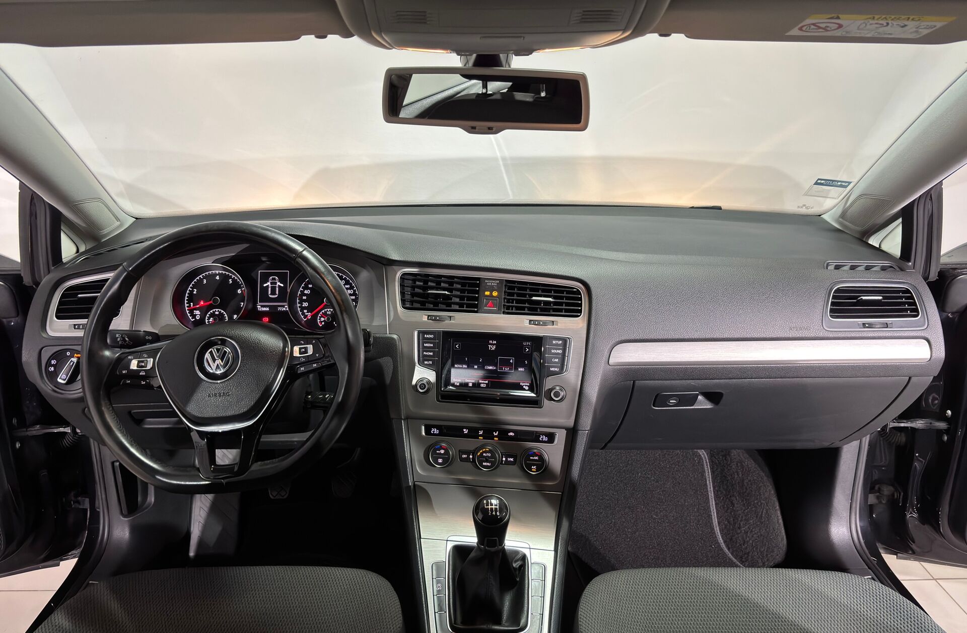 VOLKSWAGEN Golf 1.2 TSi Confortline