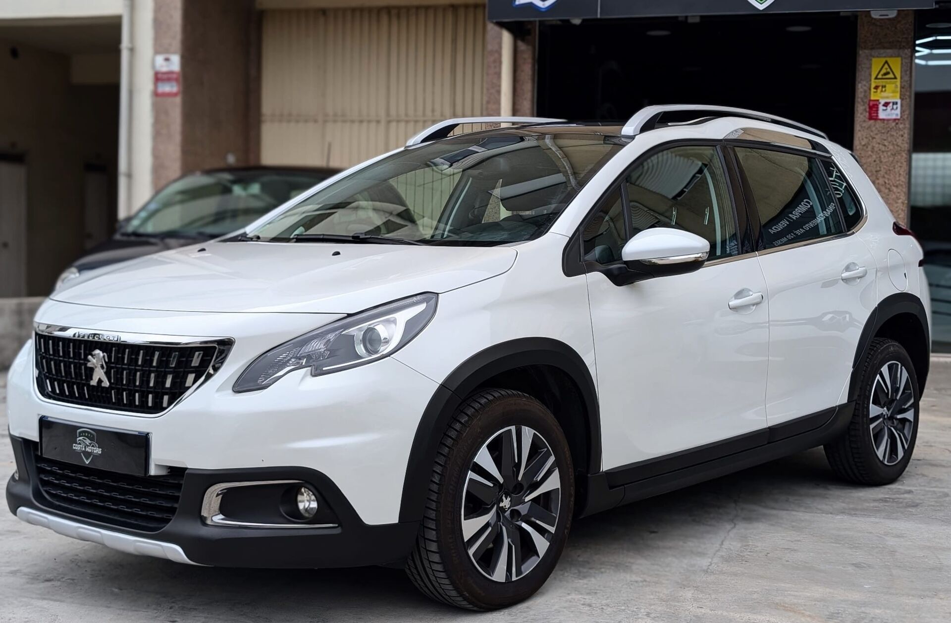 PEUGEOT 2008 1.5 BlueHDi Allure EAT6