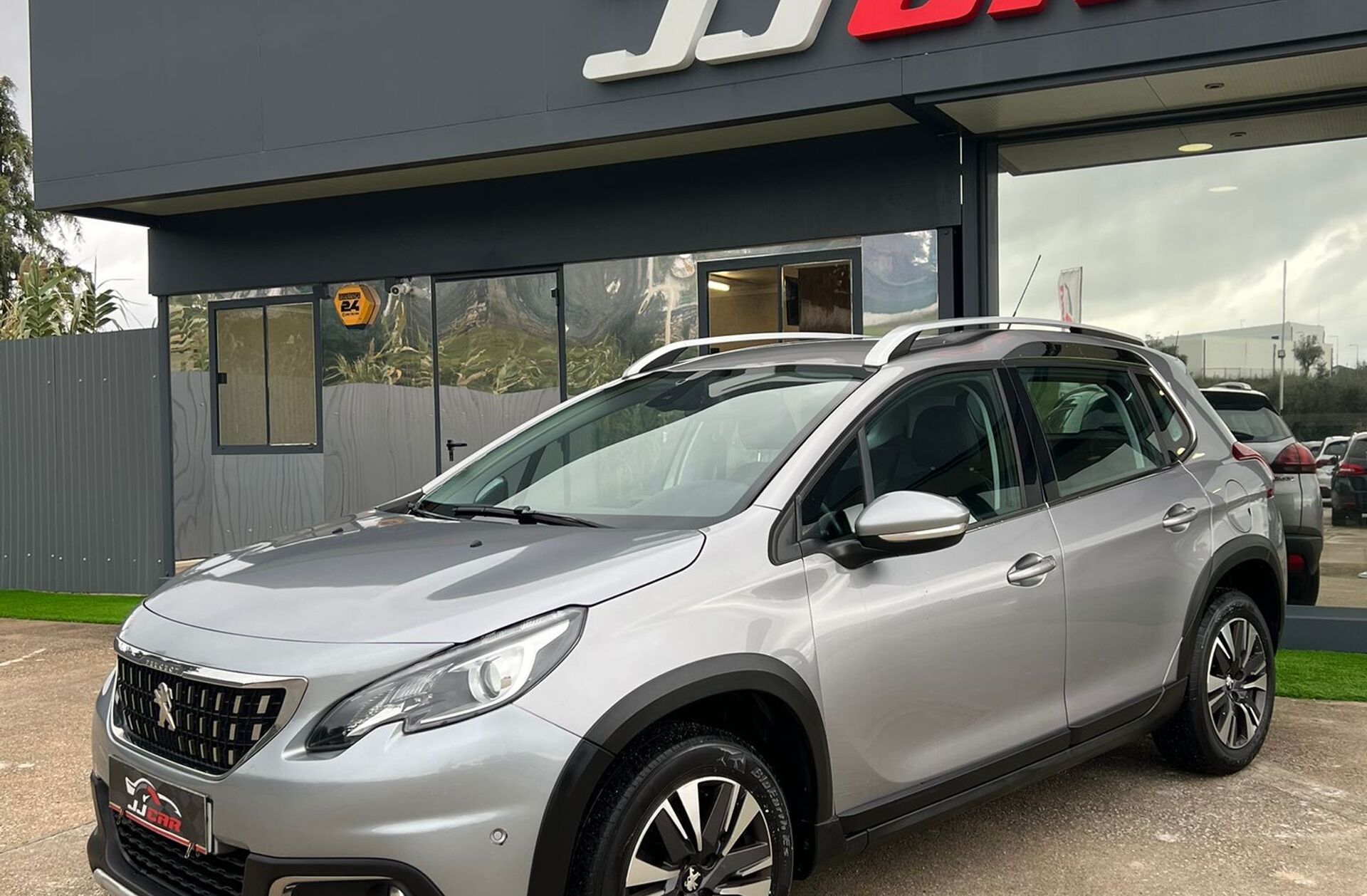PEUGEOT 2008 1.6 BlueHDi Allure