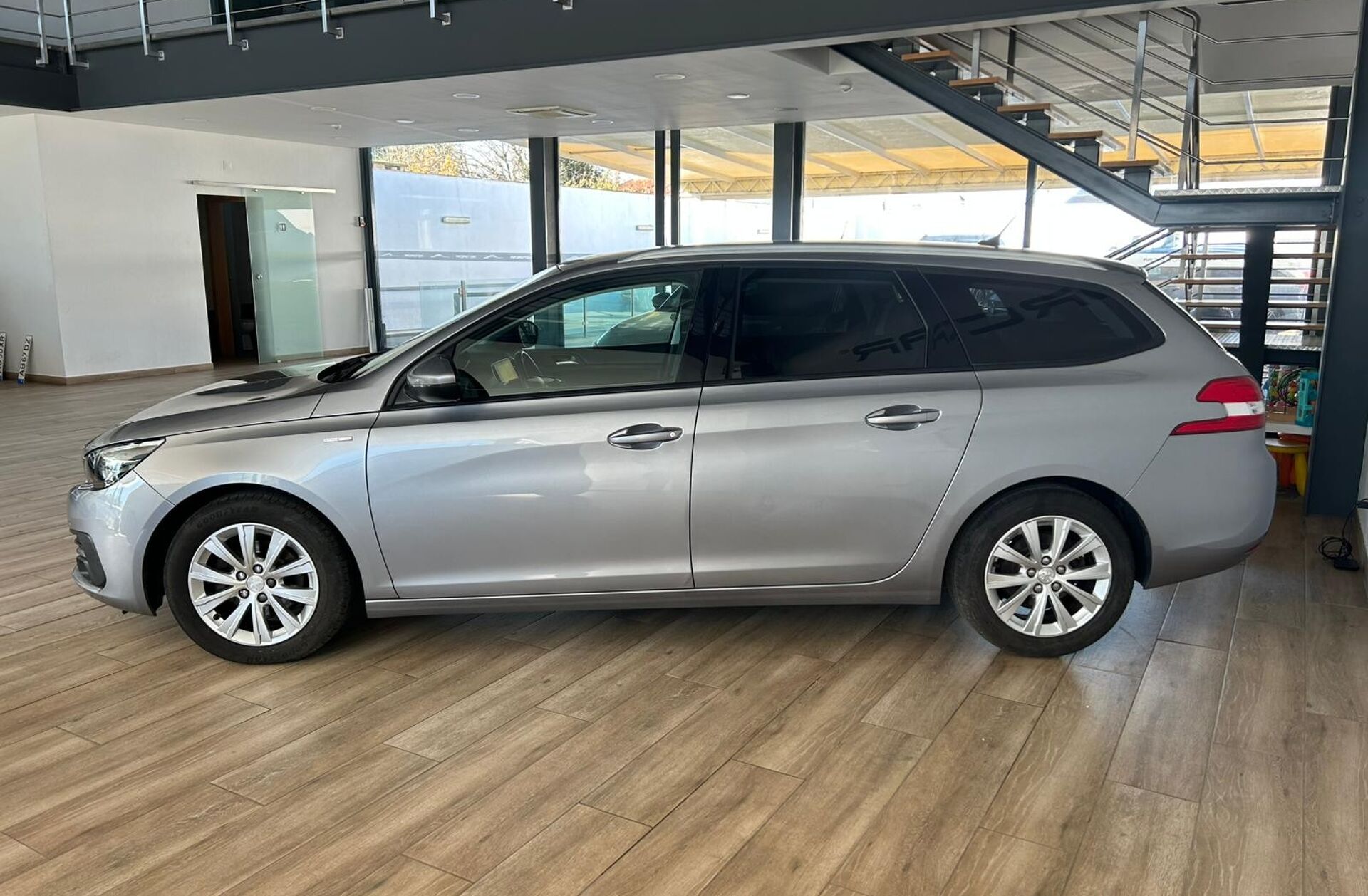 PEUGEOT 308 SW 1.5 BlueHDi Style