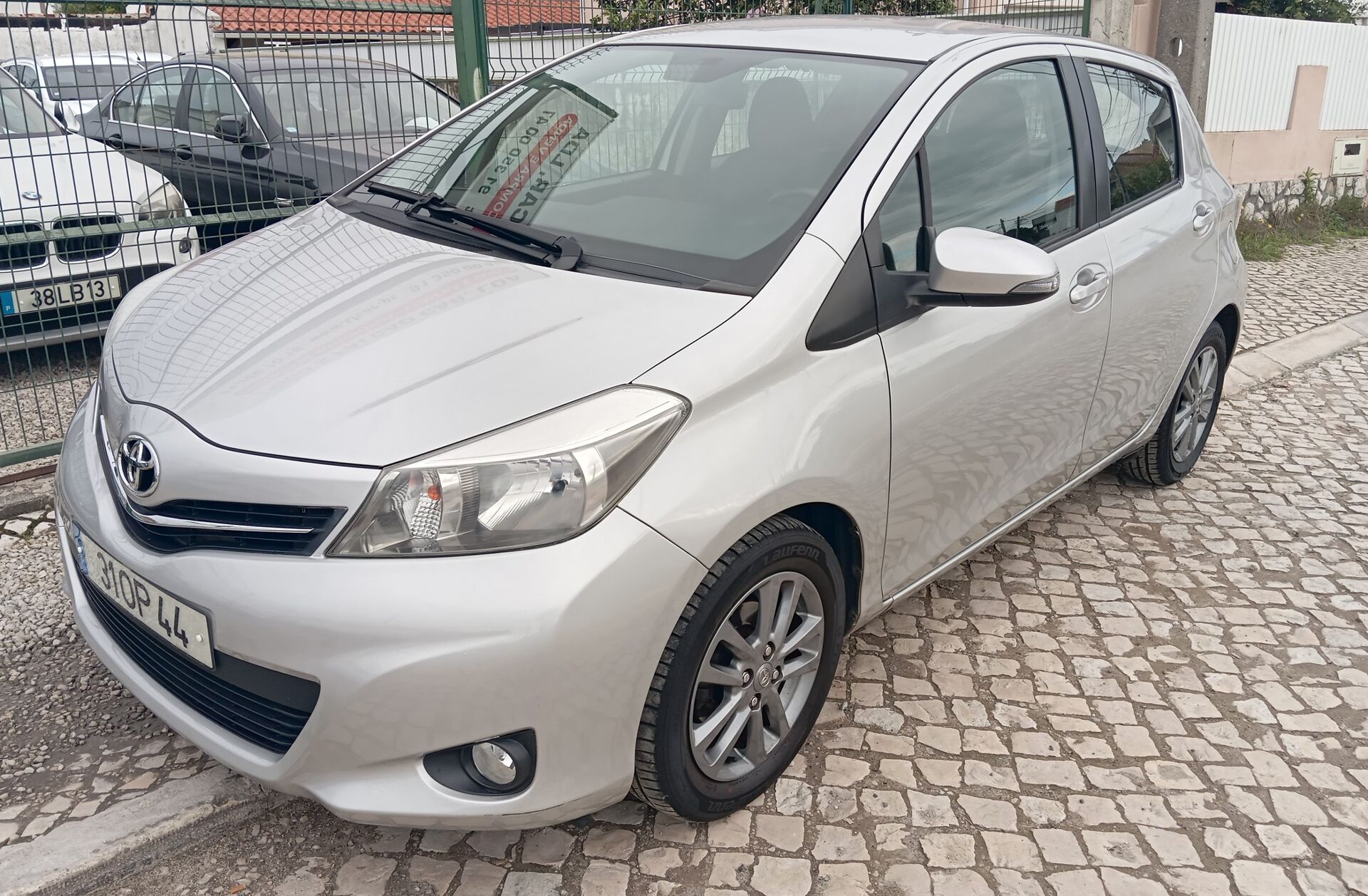 TOYOTA Yaris 1.0 VVT-i Comfort