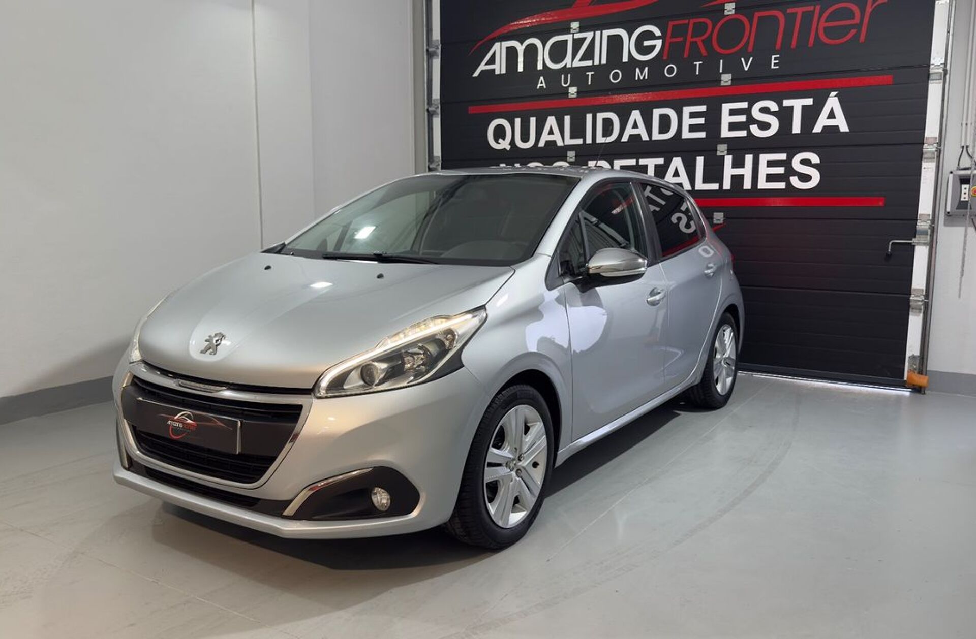 PEUGEOT 208 1.2 PureTech Style