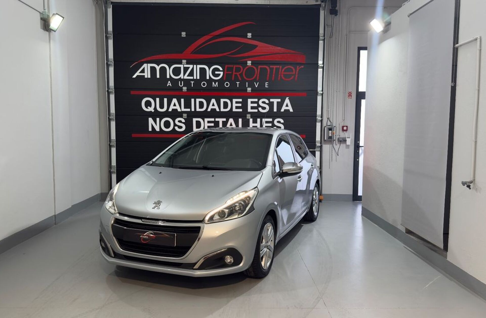 PEUGEOT 208 1.2 PureTech Style