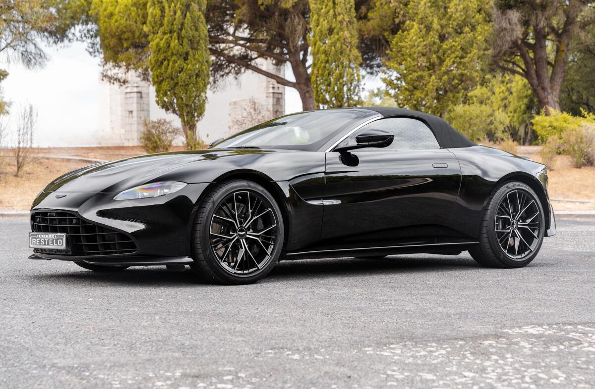 ASTON MARTIN Vantage V8