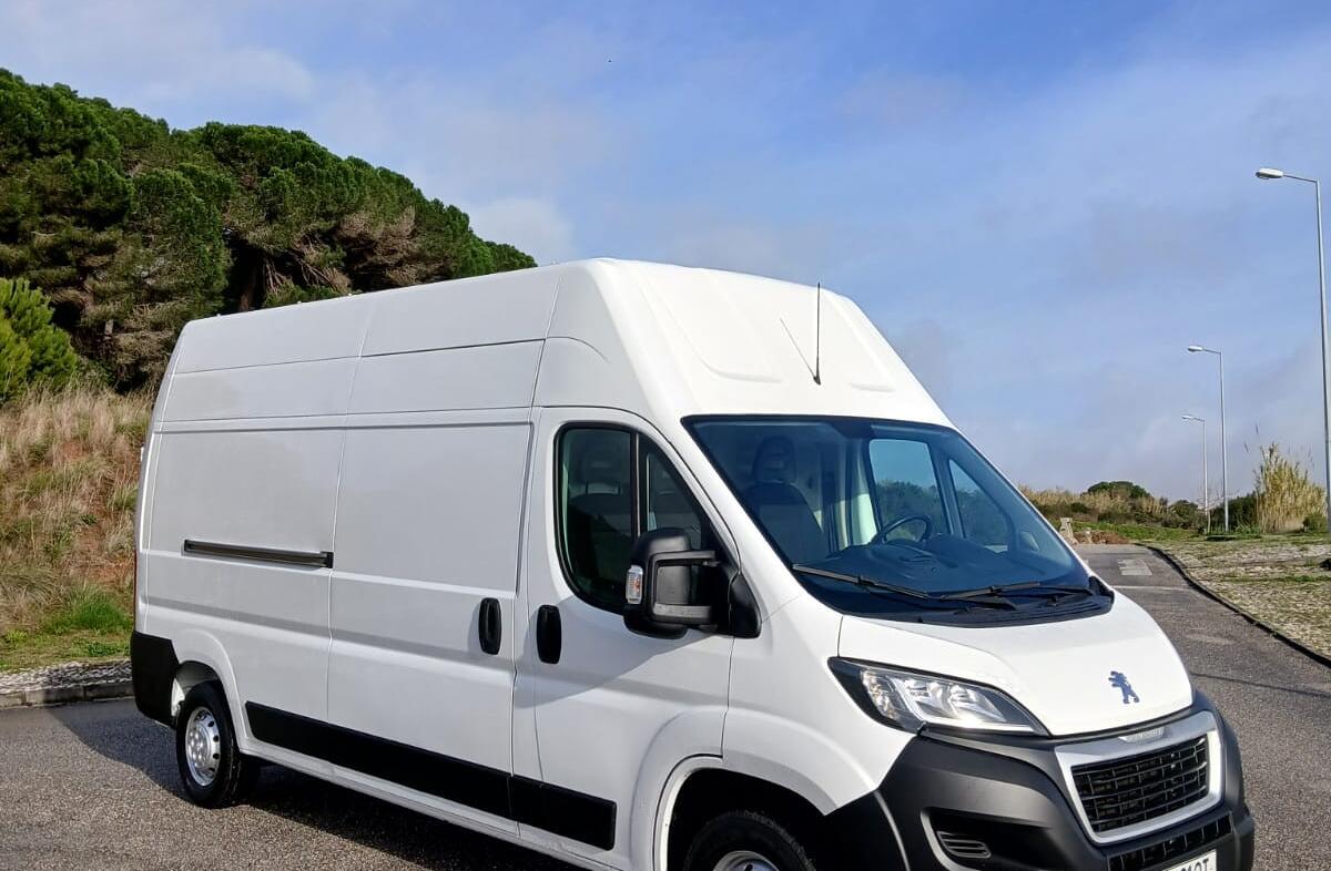PEUGEOT Boxer 2.2 BlueHDi 333 L3H3 Pro